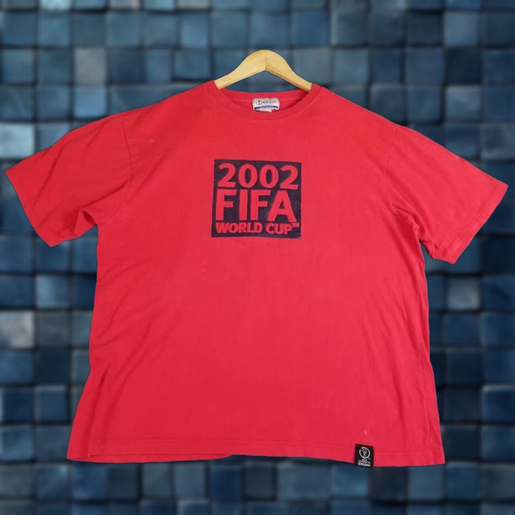 Vintage VINTAGE 2002 FIFA World Cup Soccer T-Shirt XL Red Adult Mens Shirt - Official Korea Japan 2002 - Sports Tee Size US XL / EU 56 / 4 - 1 Thumbnail