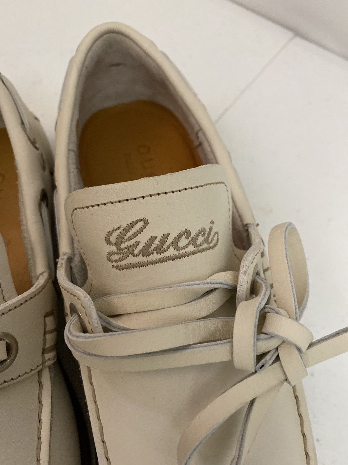 Gucci Gucci 🇮🇹 Runner Up Logo Embroidered Vintage Deck Shoes 39 NEW Size US 9 / IT 39 - 17 Thumbnail