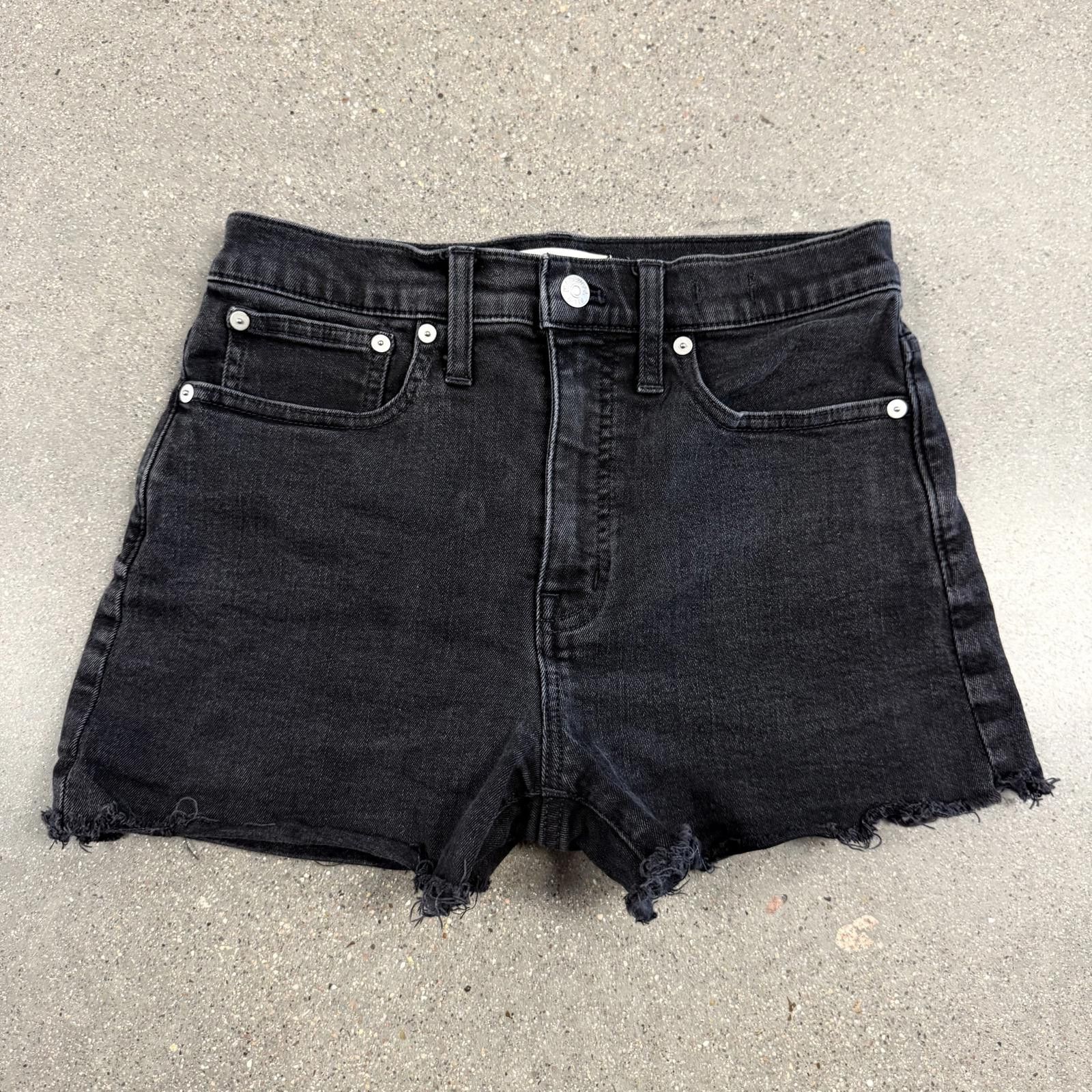 Madewell Madewell High-Rise Denim Shorts Raw-Hem Designer Black - 26 Size 26" / US 2 / IT 38 - 4 Thumbnail