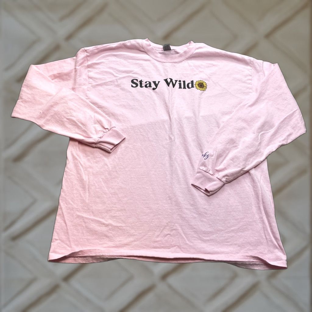 Gildan Gildan Ultra Cotton Shirt XL Pink Long Sleeve Crew Blu Booky Stay Wild Unisex Adults T-Shirt Vintage No Size US XL / EU 56 / 4 - 1 Thumbnail