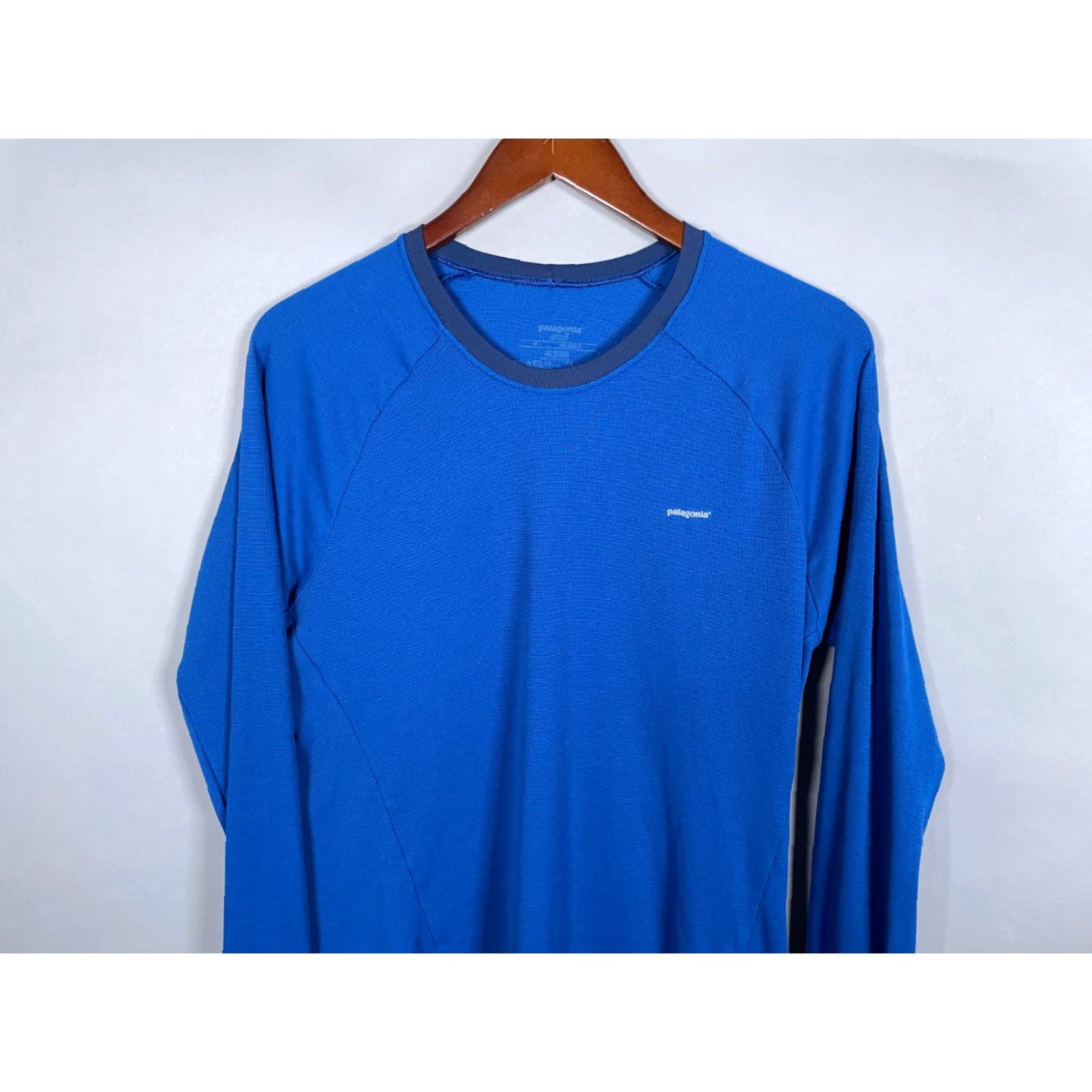 Patagonia Patagonia Long Sleeve T-Shirt Adult Medium Blue Base Layer Lightweight Outdoors Size US M / EU 48-50 / 2 - 4 Thumbnail