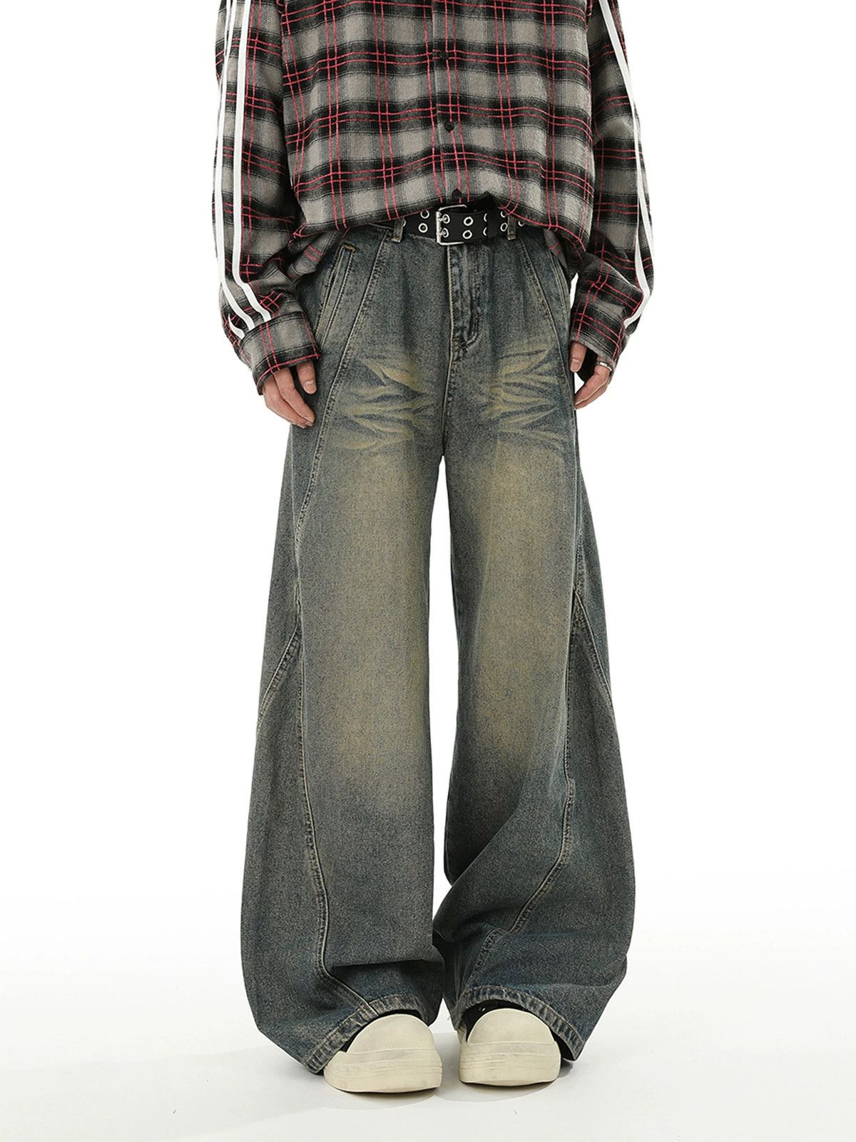 Vintage Men's washed distressed patchwork hip-hop wide-leg jeans Size US 32 / EU 48 - 4 Thumbnail