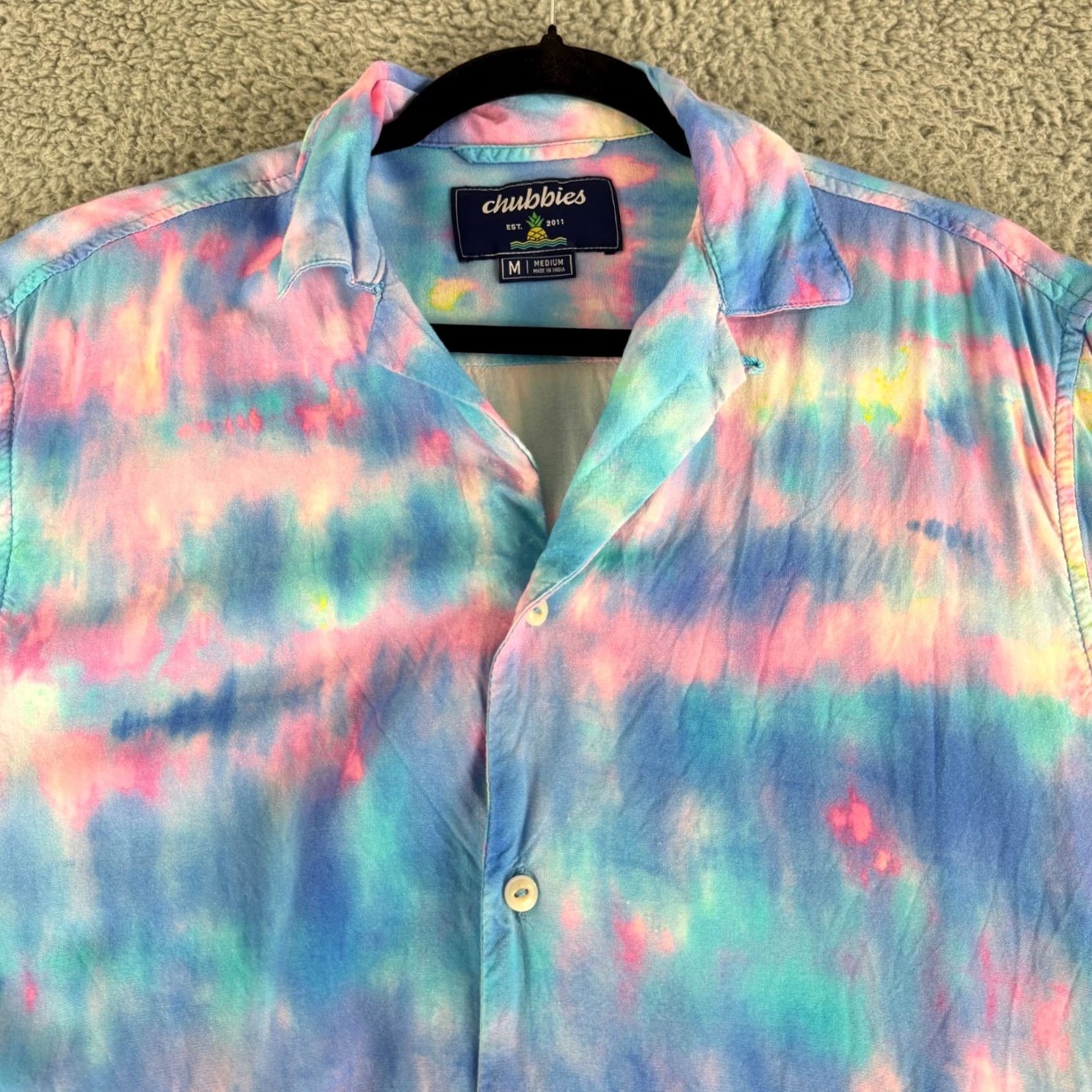 Chubbies Chubbies The Mr. Cool Button-Up Shirt Mens Medium Blue Pink Tie Dye Short Sleeve Size US M / EU 48-50 / 2 - 2 Thumbnail