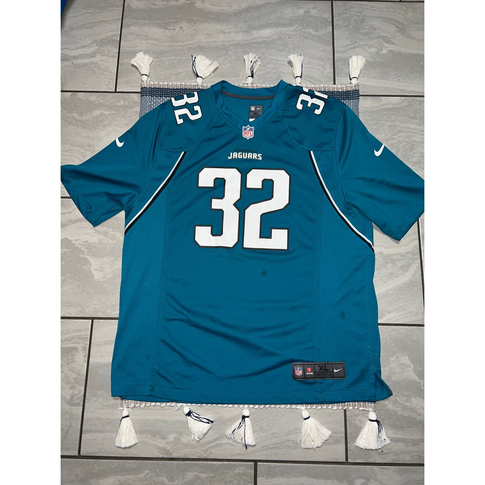Nike Nike Jacksonville Jaguars Maurice Jones #32 NFL Jersey XL Size US XL / EU 56 / 4 - 1 Thumbnail