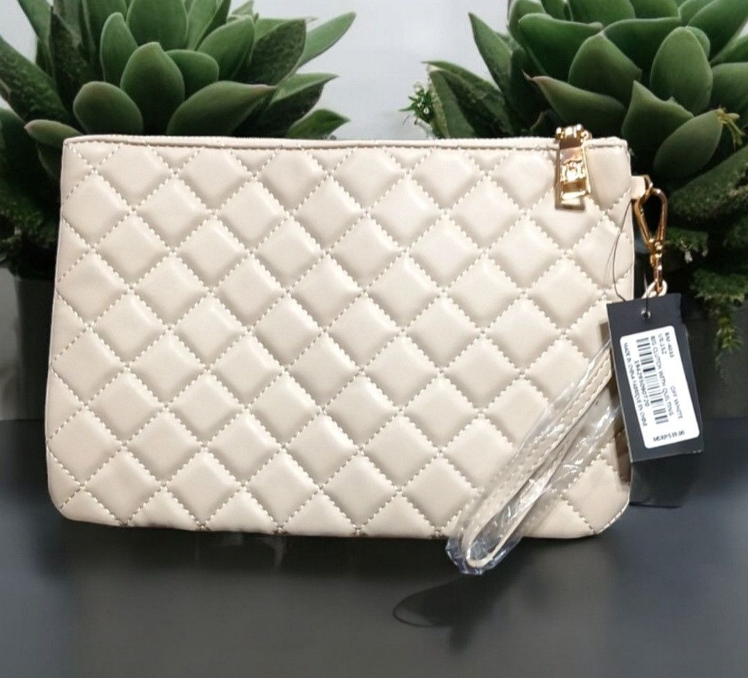Badgley Mischka NWT Badgley Mischka Quilted Clutch Size ONE SIZE - 2 Thumbnail