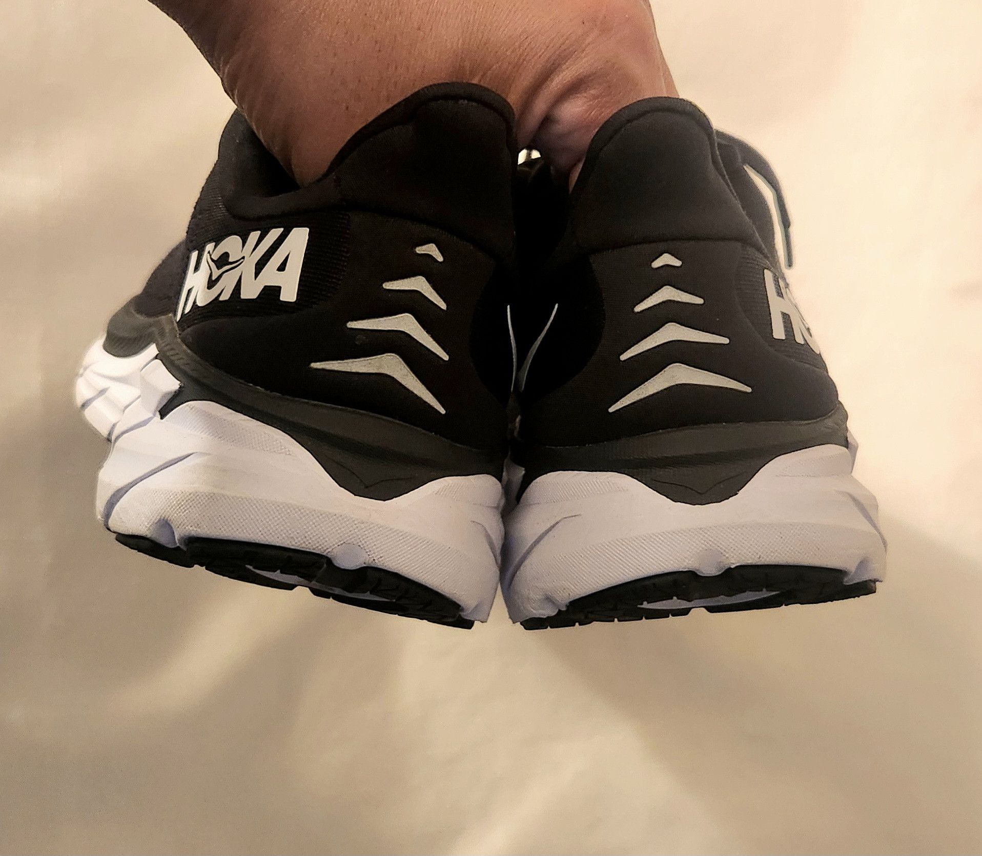 Hoka Hoka One One Women's Clifton 8 Size US 8B black Size US 8 / IT 38 - 7 Thumbnail