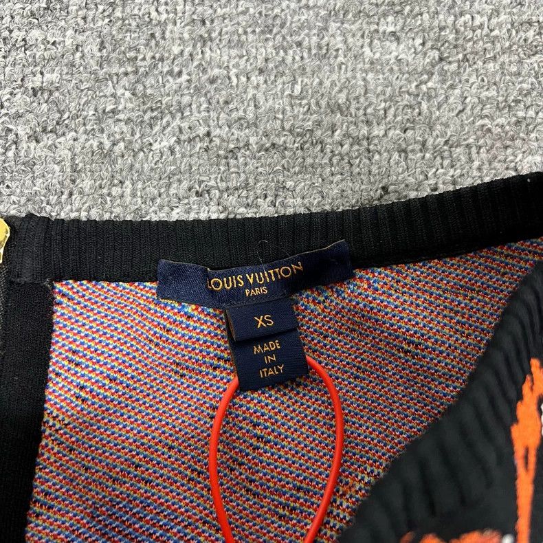 Louis Vuitton Louis Vuitton size xs Starry Sky Knit Skirt 2505-Nextarrow Size 25" / US 0 / IT 36 - 4 Thumbnail