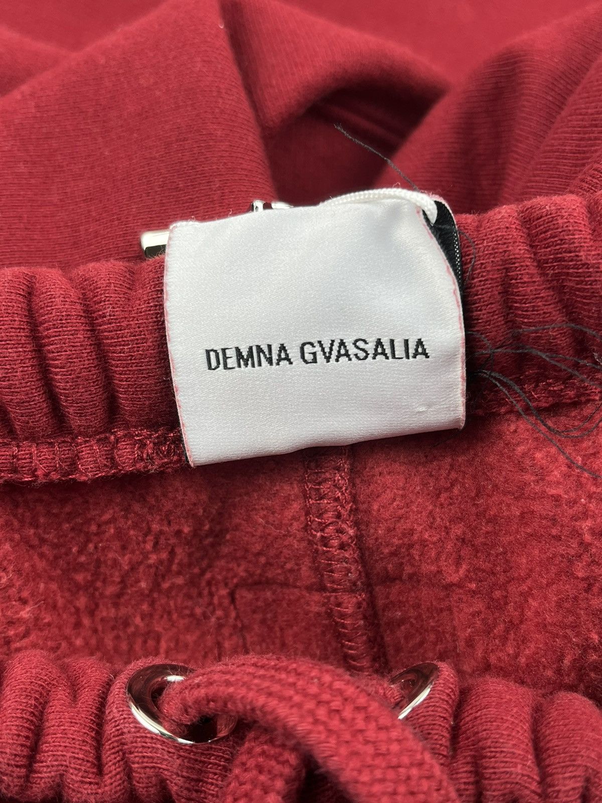 Vetements AW18 Vetements Big Logo Sweatpants Red Size US 28 / EU 44 - 8 Thumbnail