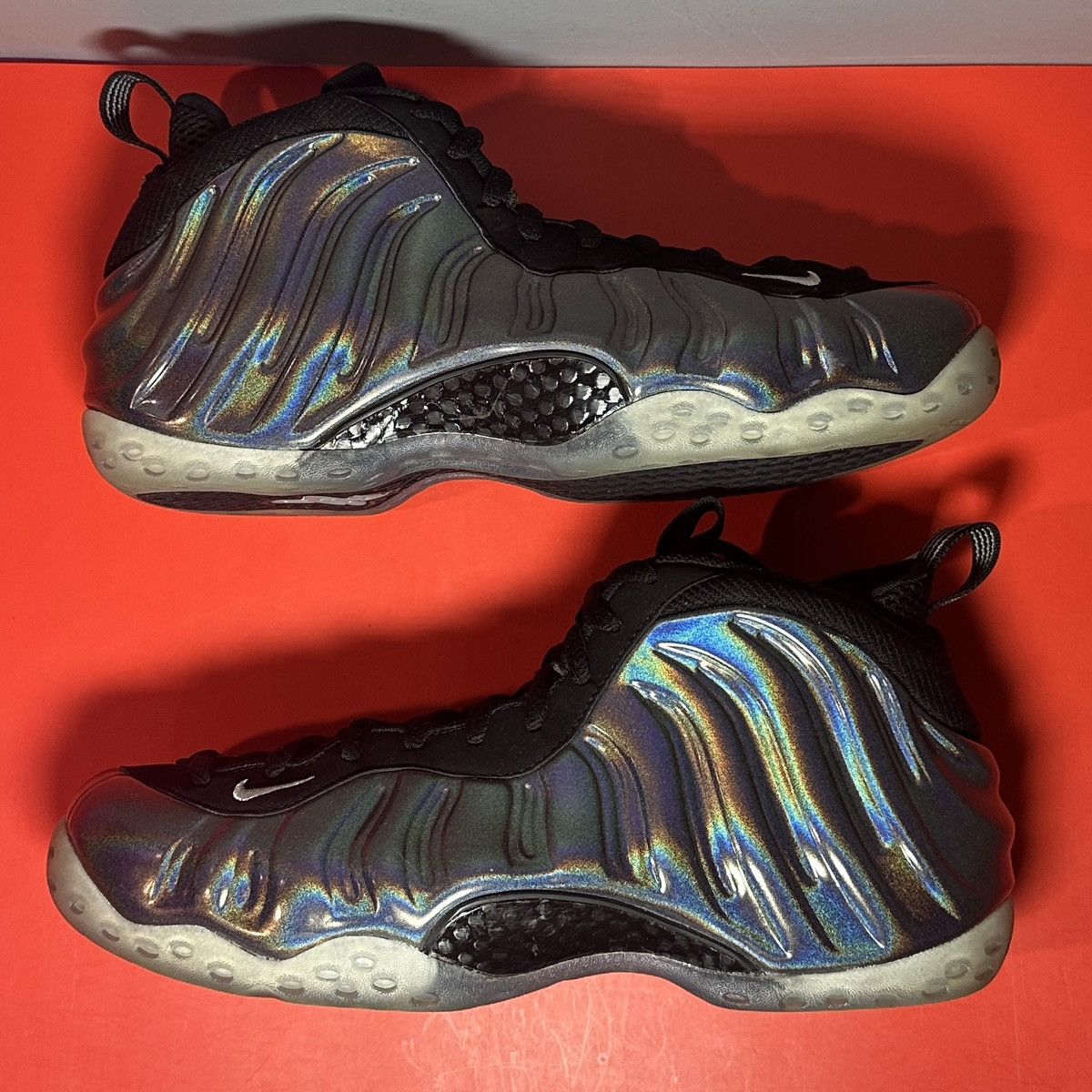 Nike Size 9 - Nike Air Foamposite One Hologram Size US 9 / EU 42 - 3 Thumbnail