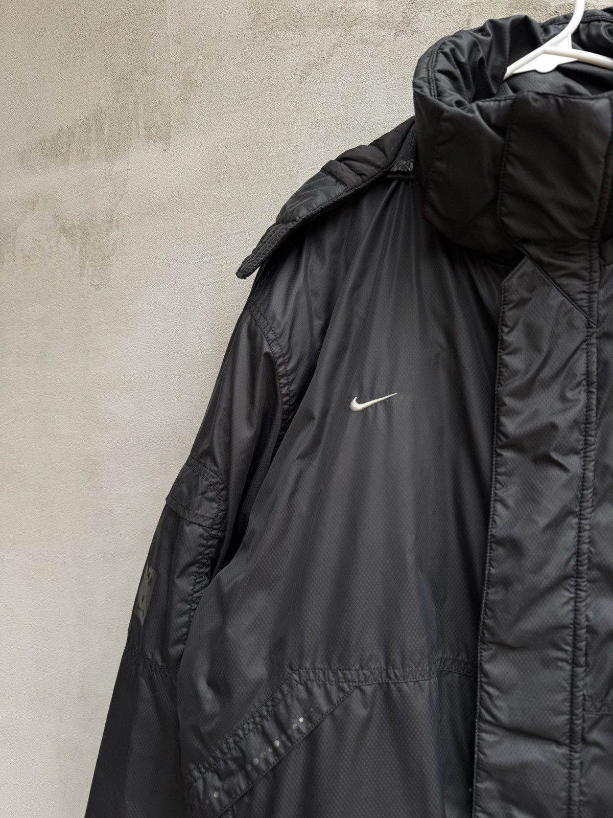 Nike Vintage Nike ACG Puffer Jacket Hooded 00’s Dry Tech Size US XXL / EU 58 / 5 - 5 Thumbnail