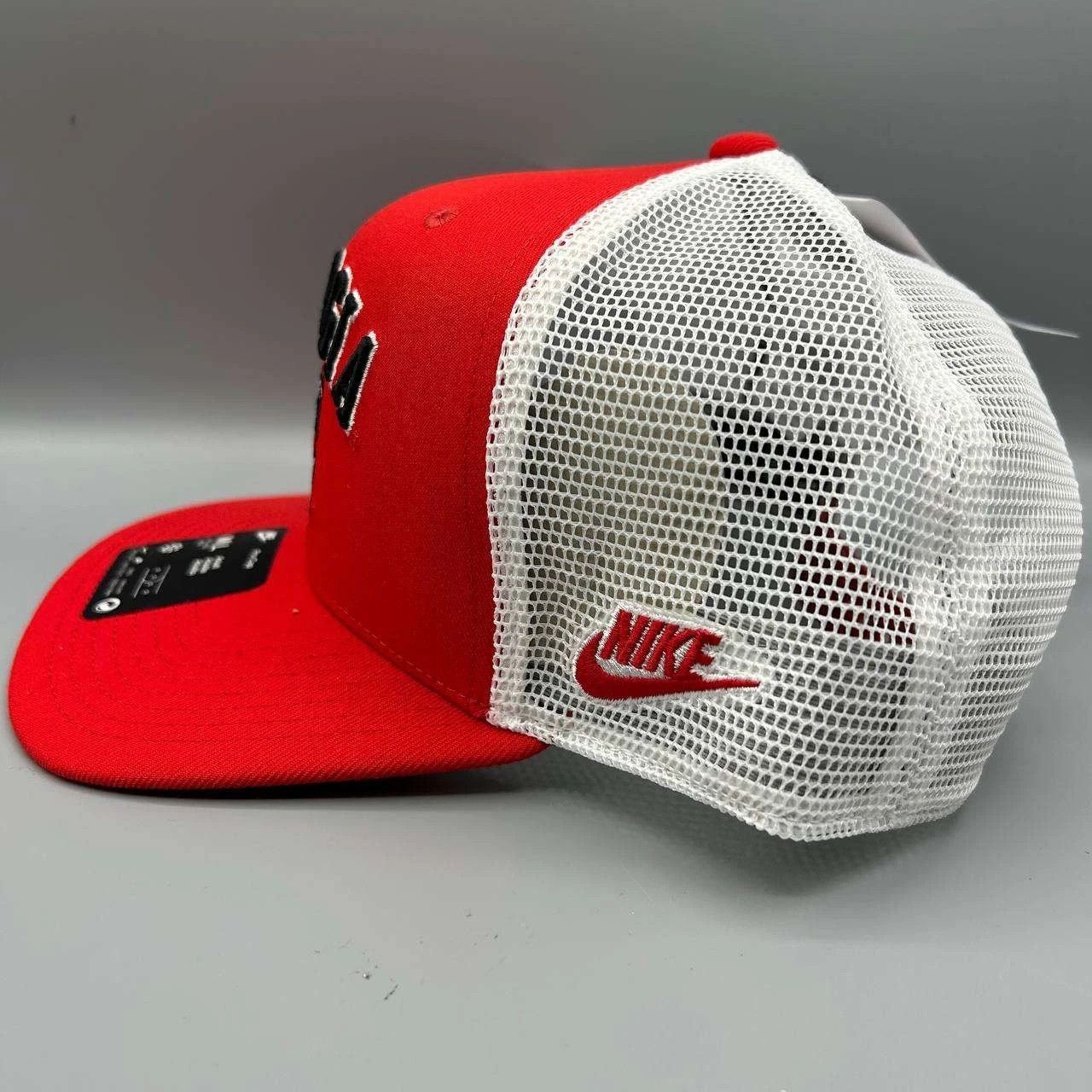 Nike Georgia Bulldogs x Nike Pro Trucker M-L Dri-Fit Snap Back Size ONE SIZE - 4 Thumbnail