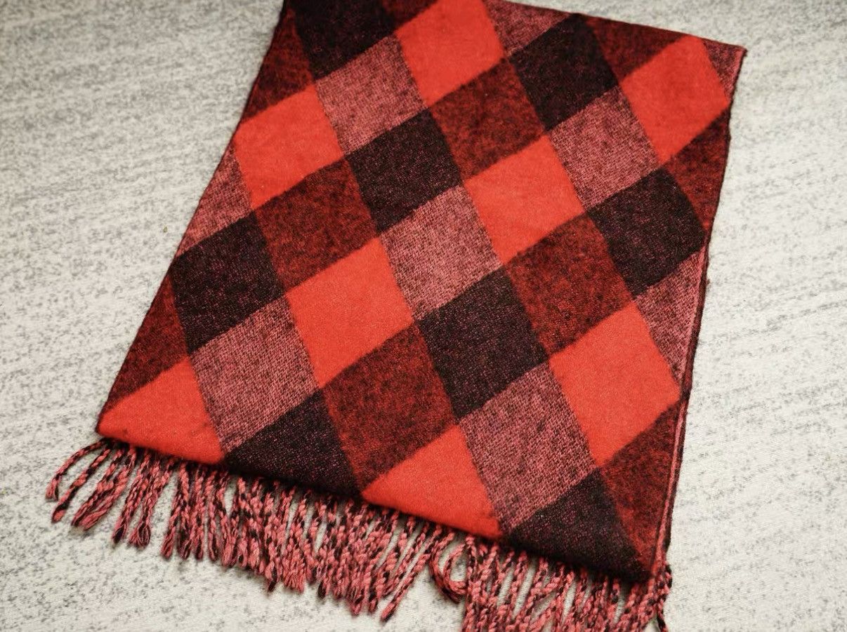 Yohji Yamamoto Yohji Yamamoto Red & Black Diamond Pattern Fringe Towel Size ONE SIZE - 1 Thumbnail