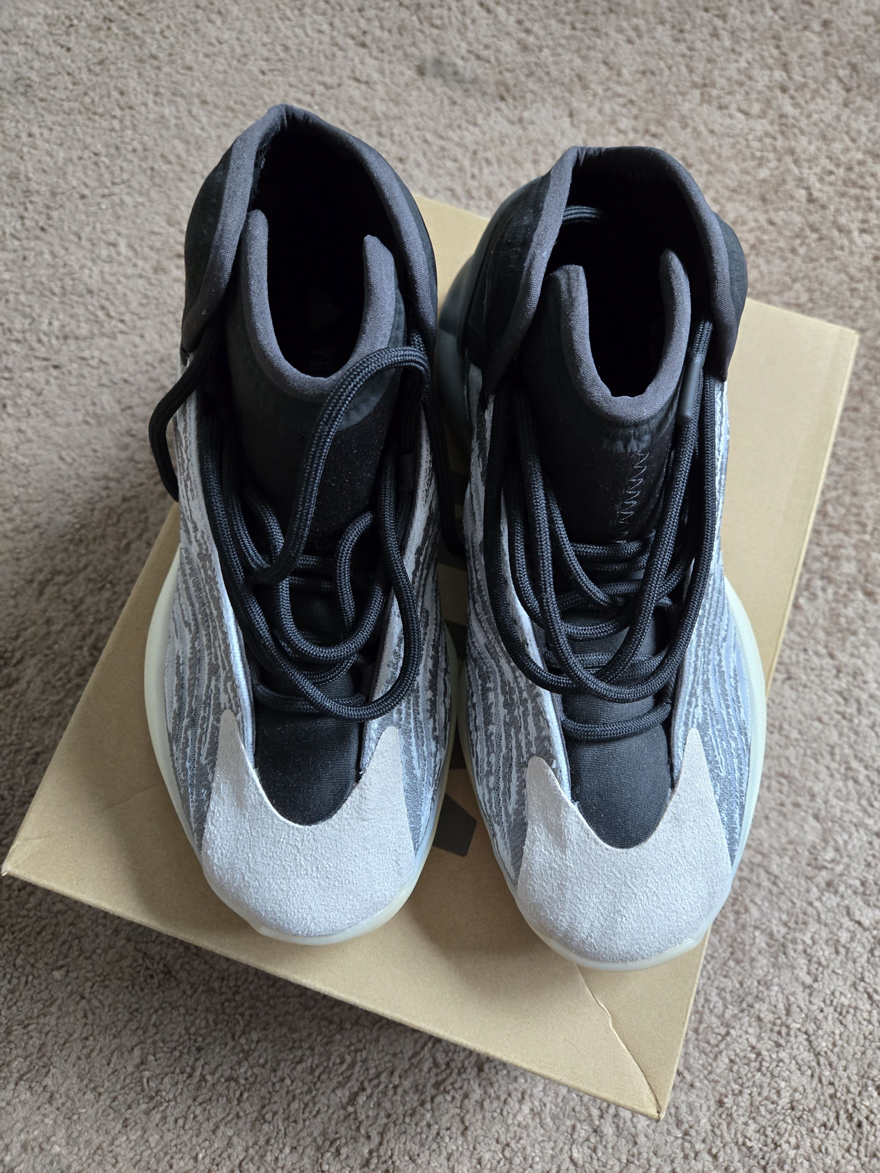 Yeezy Yeezy QNTM Size US 9 / EU 42 - 3 Thumbnail