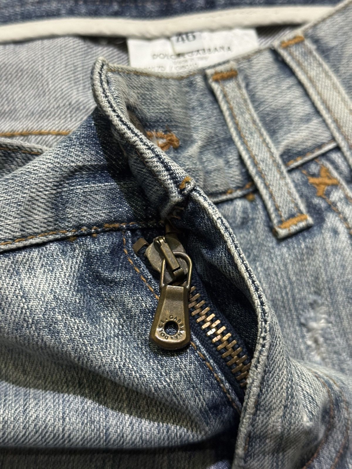Dolce & Gabbana DOLCE & GABBANA DISTRESSED BOOTCUT JEANS Size US 33 - 9 Thumbnail