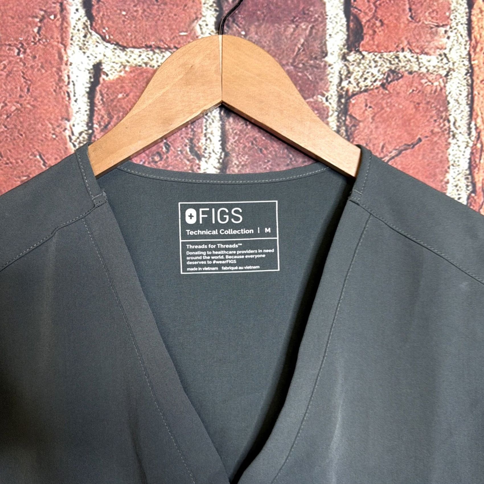 Vintage Figs FW1100 Technical Collection Women Scrub Top Size M Green Size M / US 6-8 / IT 42-44 - 2 Thumbnail