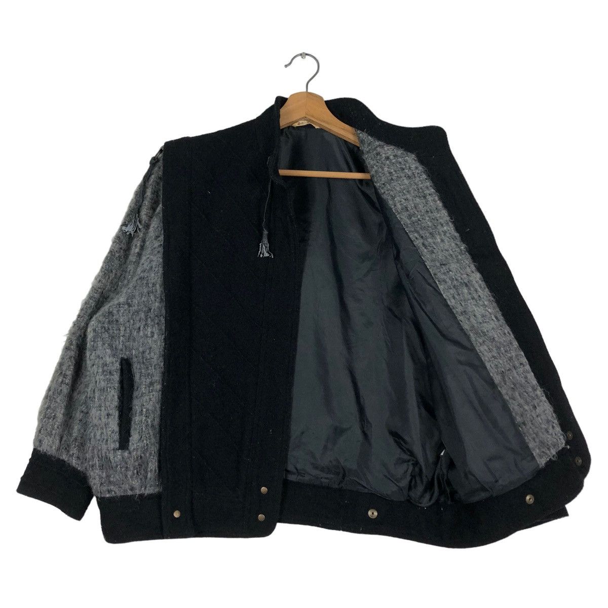 Japanese Brand 📌VINTAGE BOMBER JACKET WOOL RIOT RIOT DESIGN ISSEY MIYAKE Size US M / EU 48-50 / 2 - 3 Thumbnail