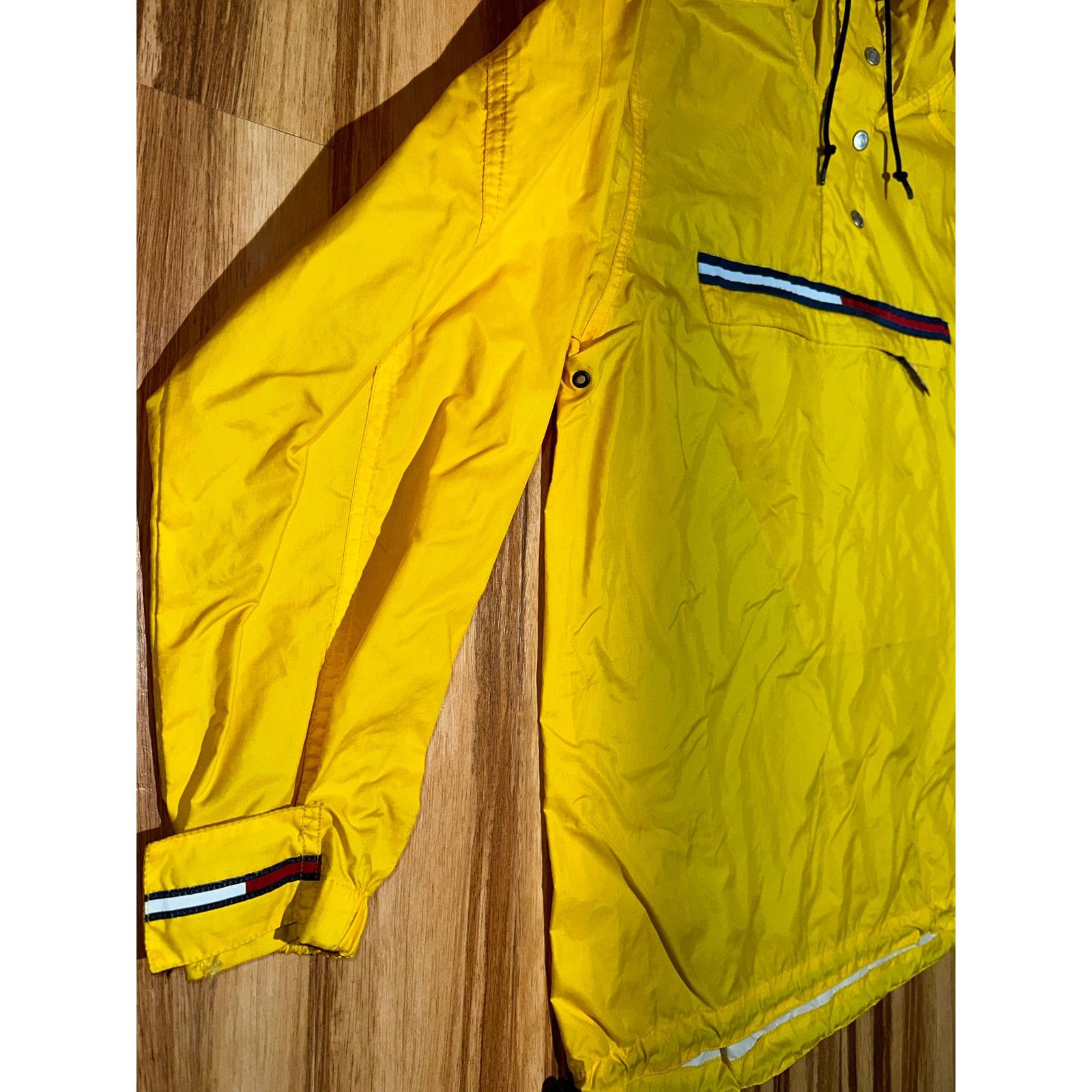 Tommy Hilfiger Vintage Tommy Hilfiger Yellow Windbreaker Size Medium Size M / US 6-8 / IT 42-44 - 3 Thumbnail
