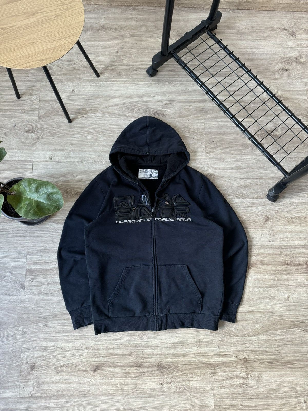 Quiksilver Vintage Y2K Quiksilver Embroidered Big Logo Zip Hoodie Size US XL / EU 56 / 4 - 1 Thumbnail