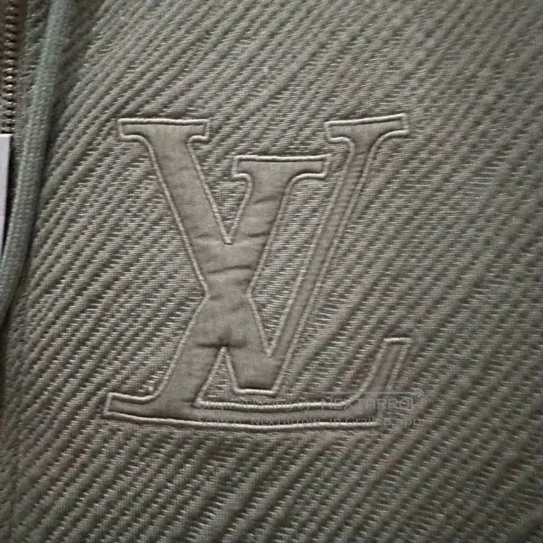 Louis Vuitton Louis Vuitton Black Logo Zip Hooded Jacket. Size US M / EU 48-50 / 2 - 4 Thumbnail