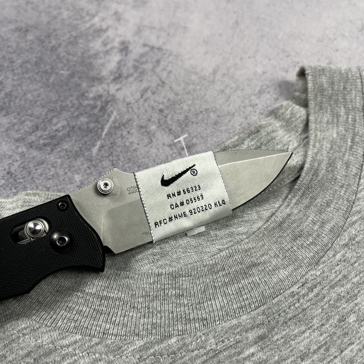 Nike Vintage Nike big embroidered swoosh tee 90’s Size US L / EU 52-54 / 3 - 9 Thumbnail