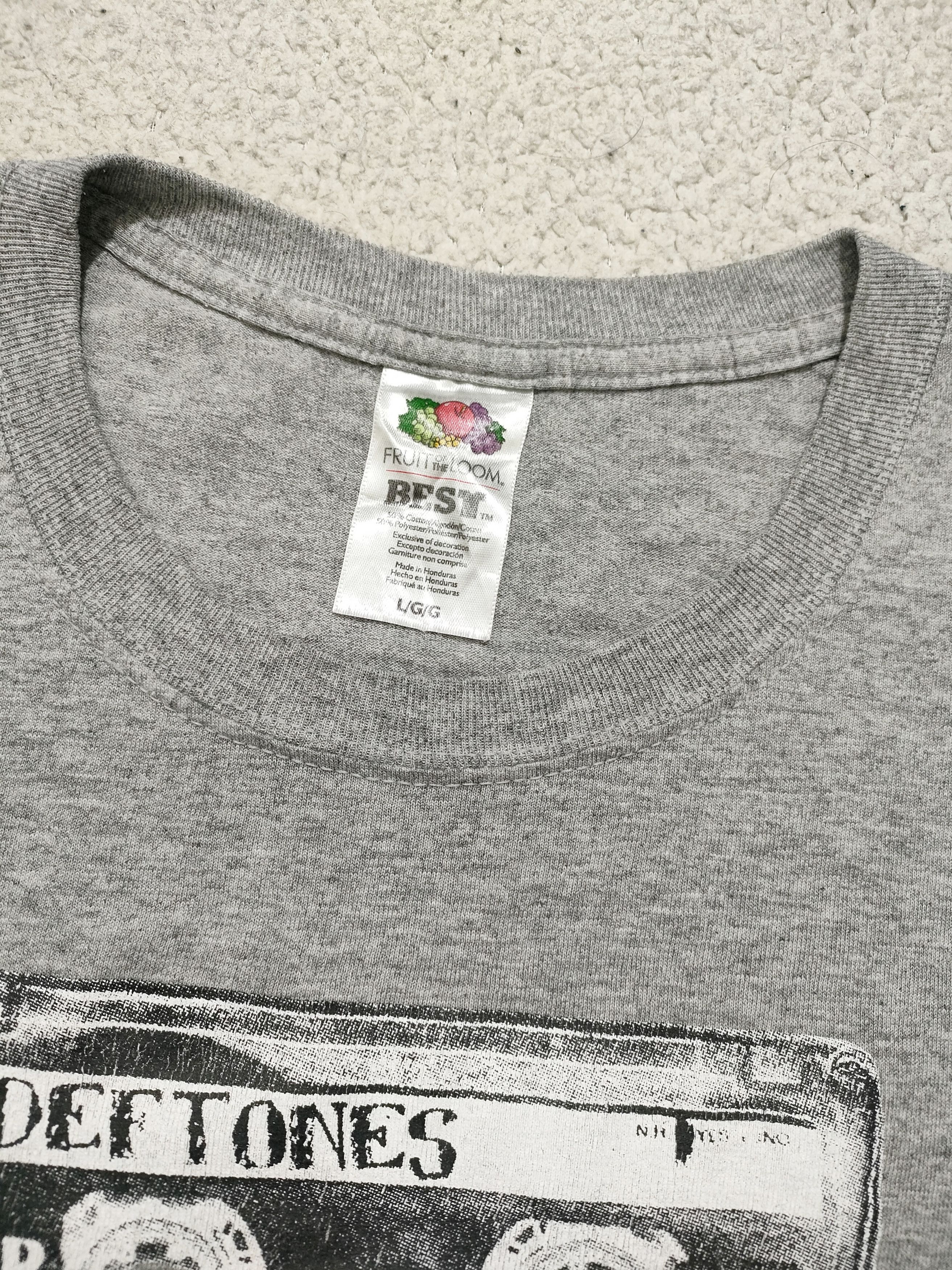 Band Tees DEFTONES 'WORLD TOUR 2007' Vintage Band T-Shirt Size US L / EU 52-54 / 3 - 9 Thumbnail