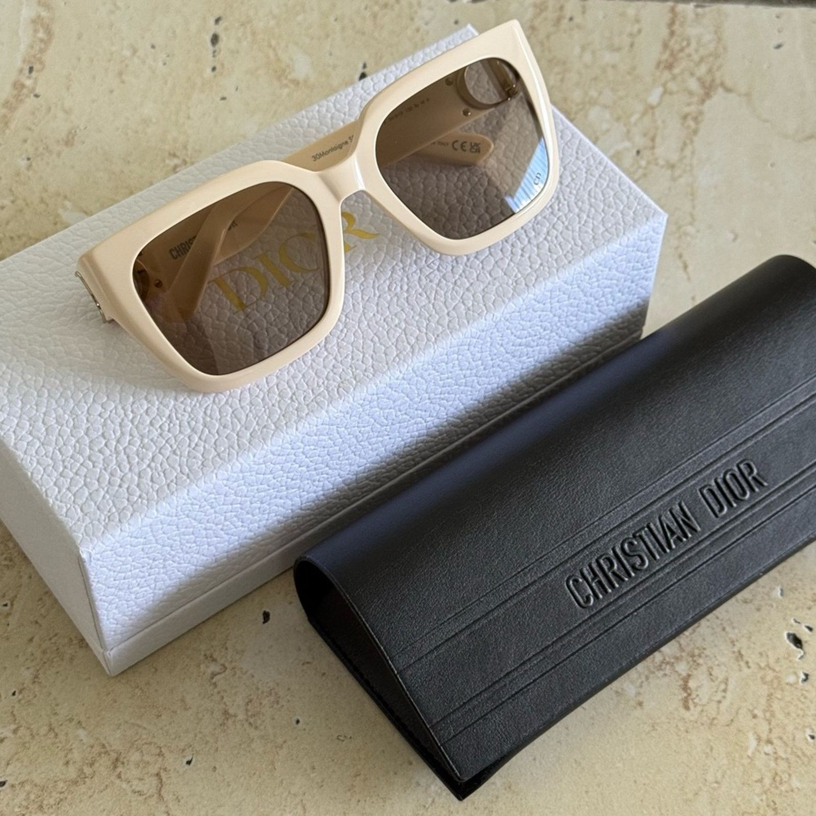 Dior New! Dior Sunglasses, 30Montaigne S8U 95M0, Beige, Authentic Size ONE SIZE - 1 Thumbnail