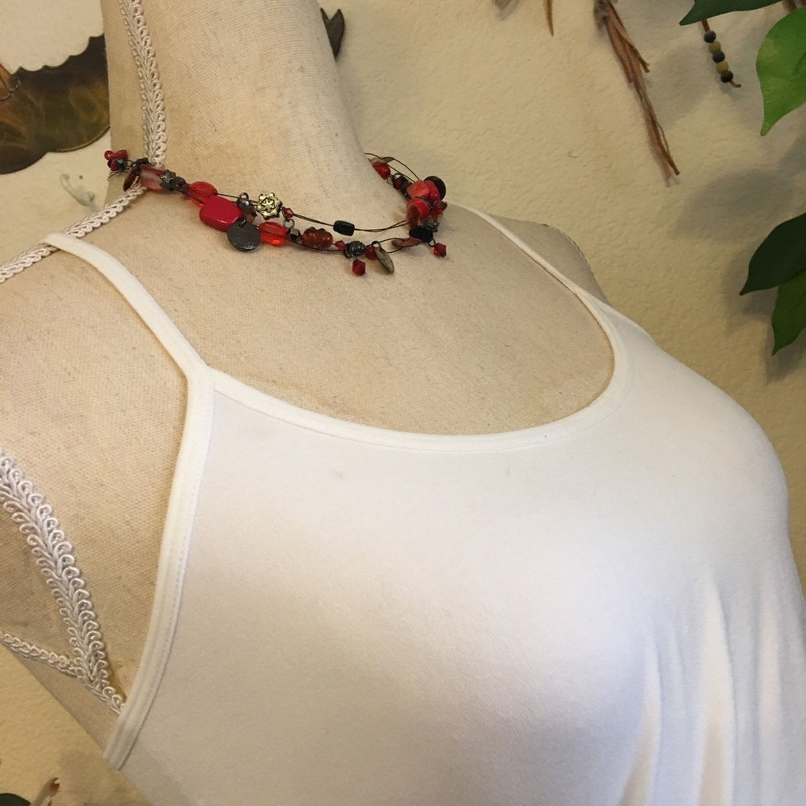 Jewelry Red tones mixed material beaded fish line necklace Size ONE SIZE - 2 Thumbnail