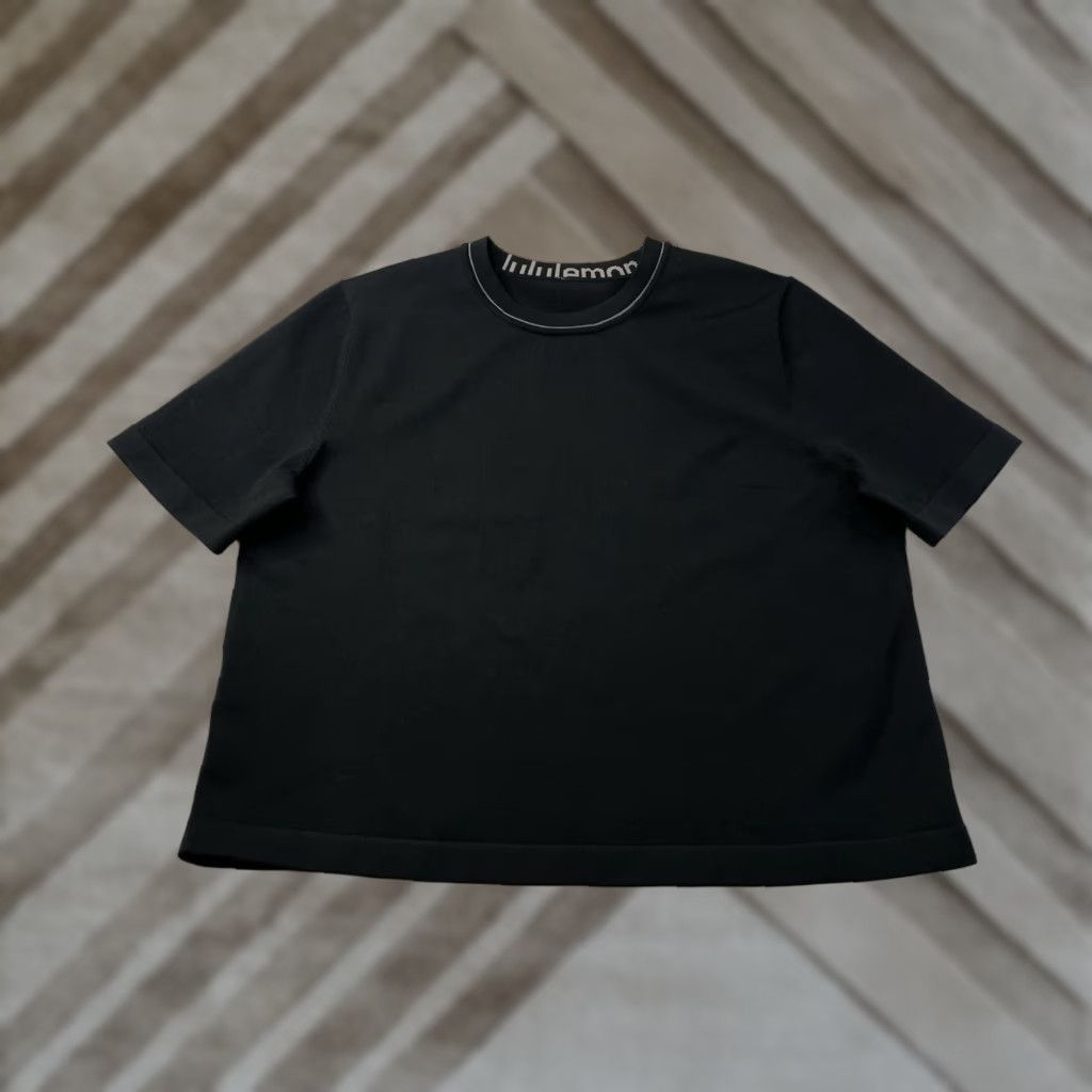 Lululemon Lululemon Boxy Knit T-Shirt Black Size Medium Regular Womens Size M / US 6-8 / IT 42-44 - 1 Thumbnail