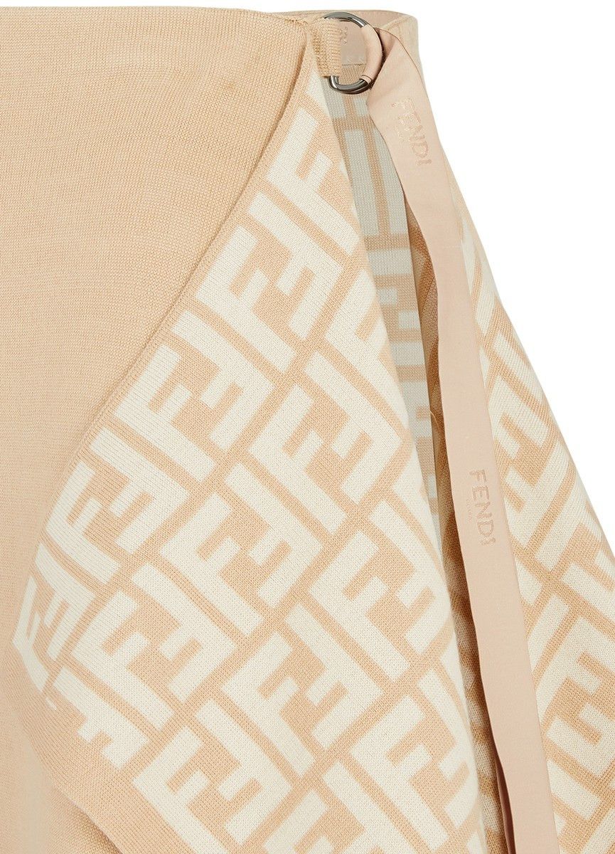 Fendi o1w1db10325 FZQ706 Midi Skirt in Beige Size 27" / US 4 / IT 40 - 3 Thumbnail