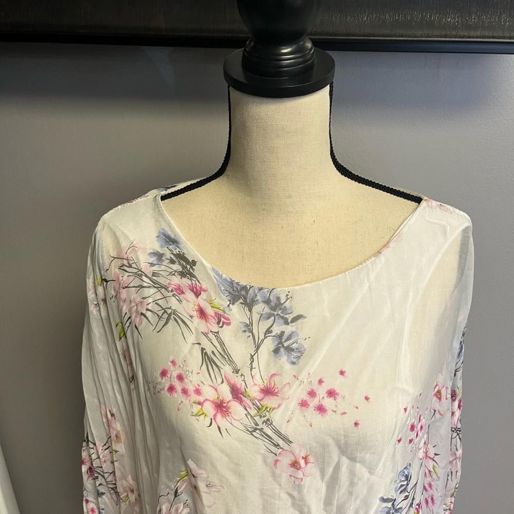 Designer M made in Italy sheer floral blouse size XS Size XS / US 0-2 / IT 36-38 - 2 Thumbnail