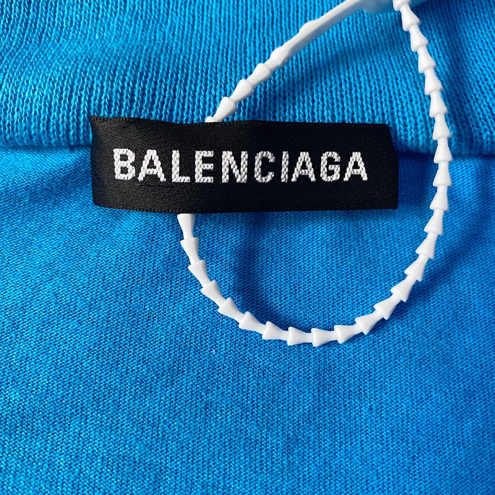 Balenciaga Balenciaga Rainbow Half-Zip Hoodie Baby Blue xxs Size US XXS / EU 40 - 6 Thumbnail