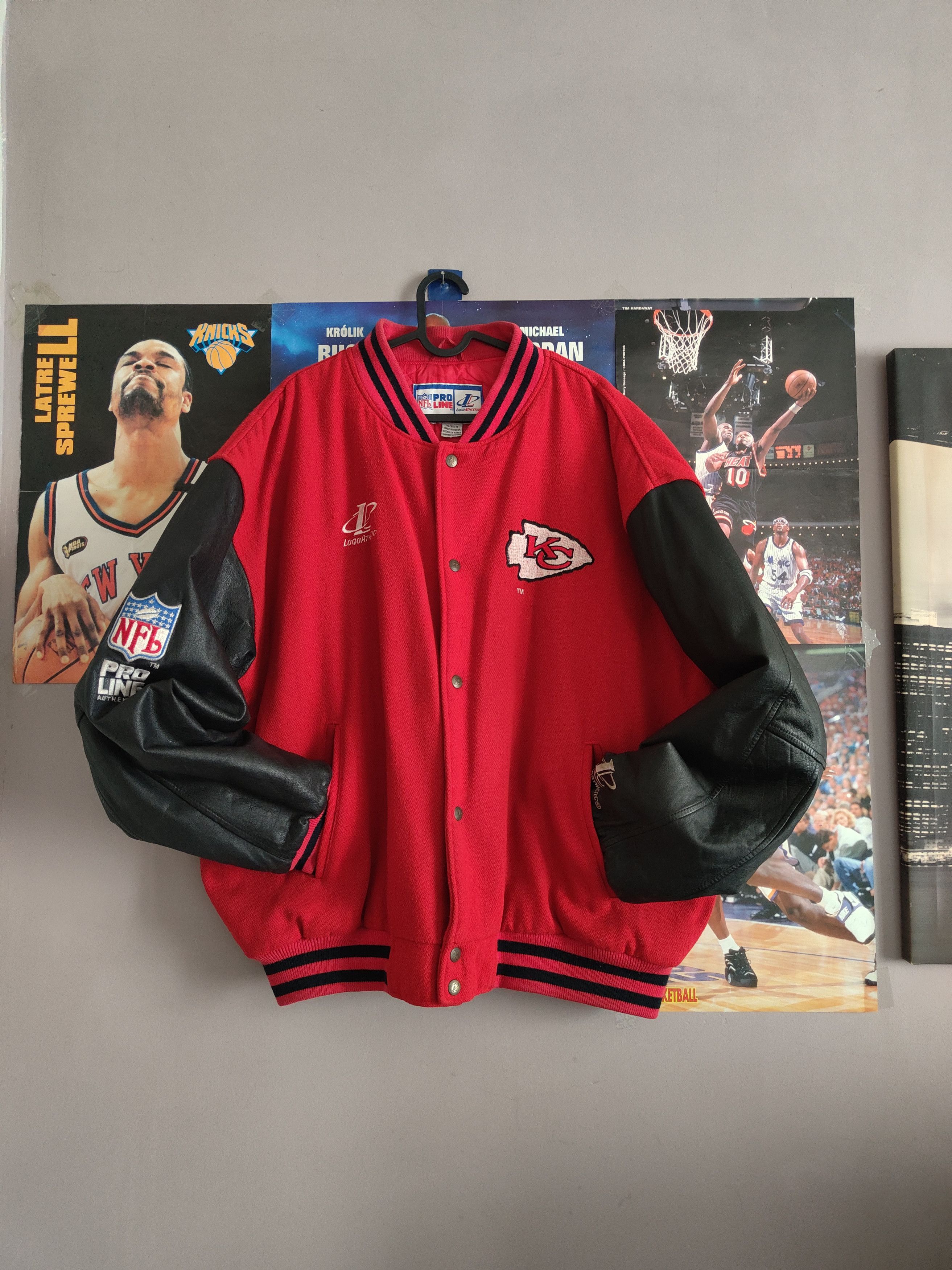 Logo Athletic 90s Vintage NFL Pro Line Kansas City Chiefs Varsity Jacket Size US XL / EU 56 / 4 - 1 Thumbnail