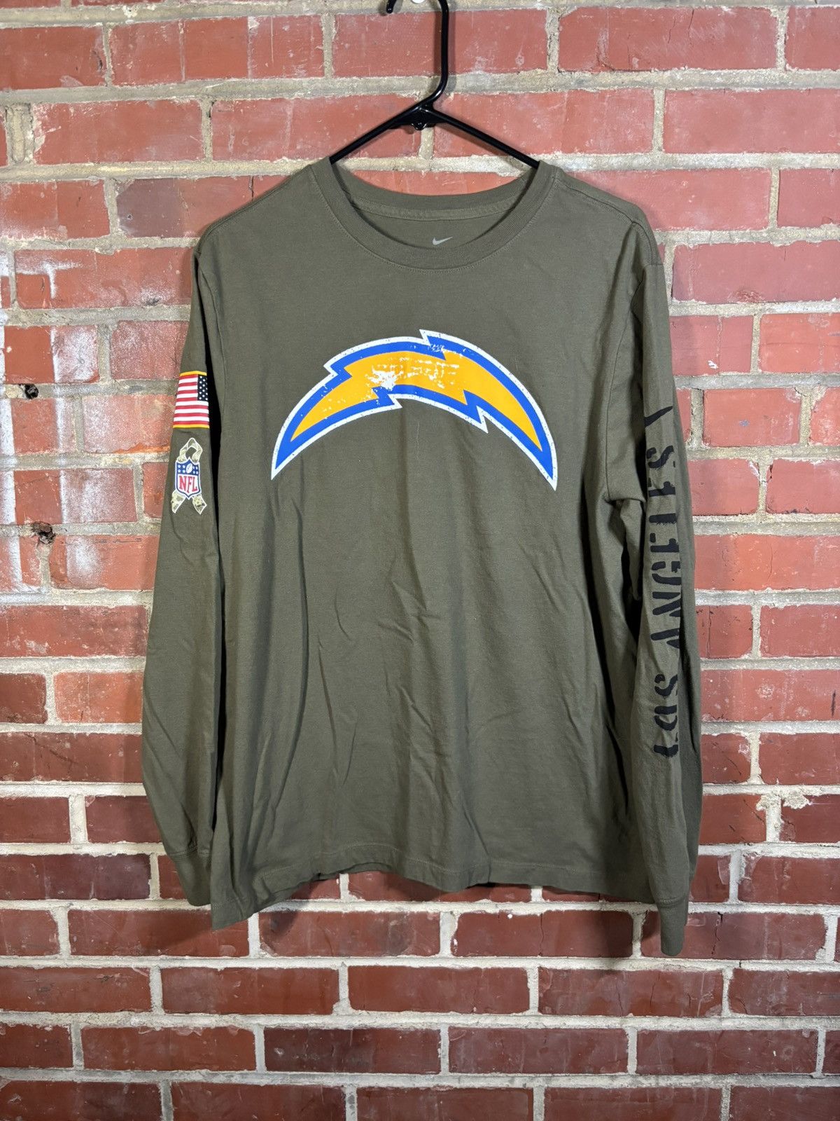 Nike Los Angeles Chargers Nike Salute to Service Long Sleeve L Size US L / EU 52-54 / 3 - 1 Thumbnail