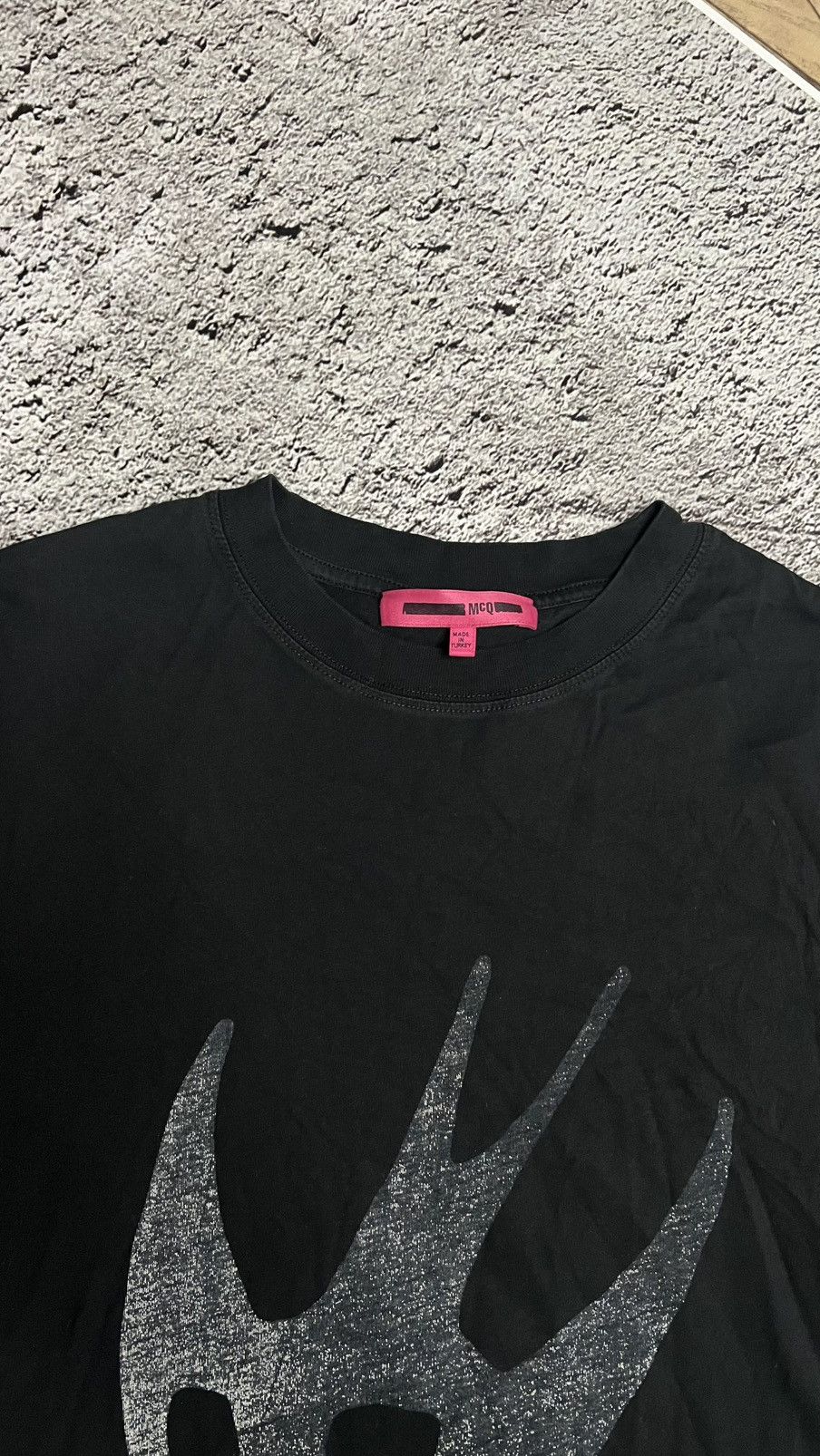 Alexander McQueen MCQ swallow big logo overprint t shirt