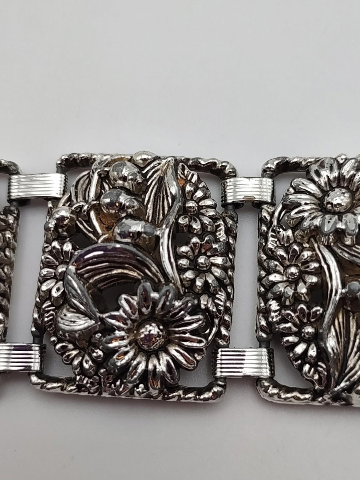 Other 1963 Sarah Coventry Antique Garden Bracelet Size ONE SIZE - 4 Thumbnail