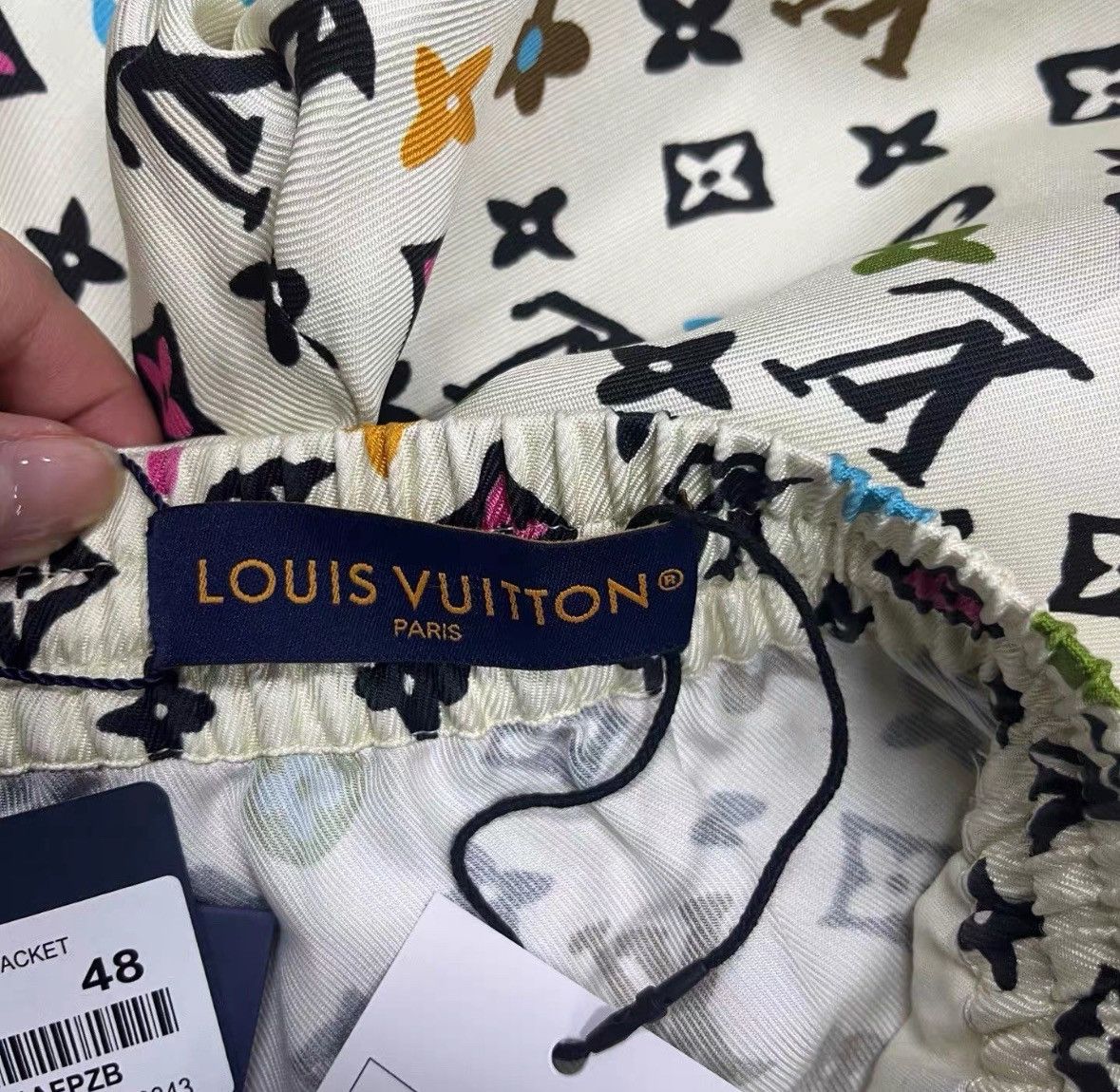 Louis Vuitton Louis Vuitton size US 48 24 Tyler Co-branded Full Logo Shor Size US 32 / EU 48 - 4 Thumbnail