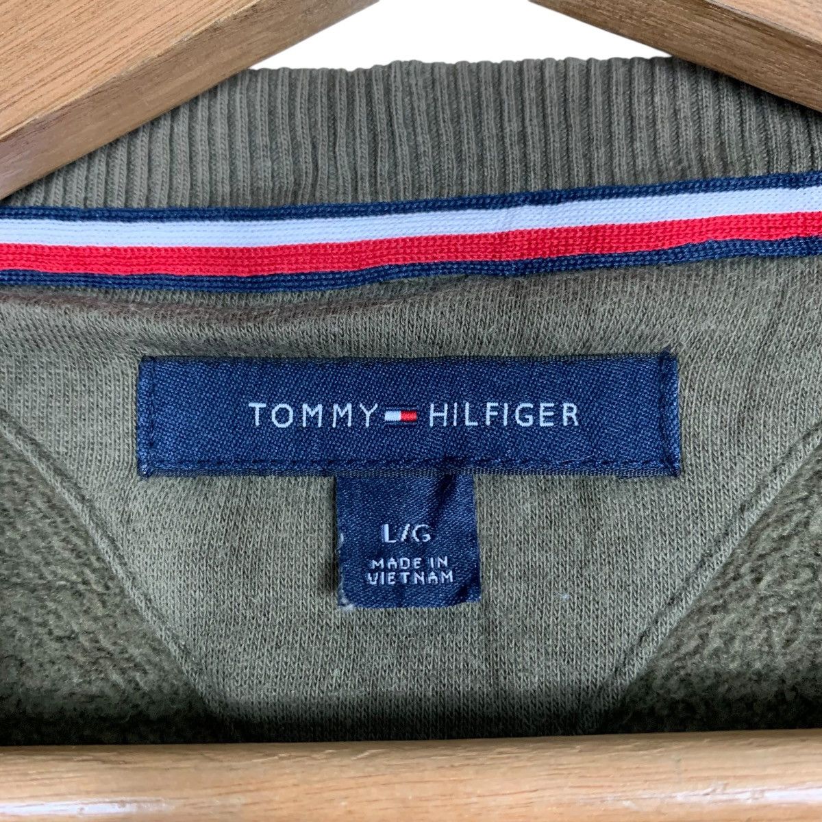 Tommy Hilfiger TOMMY HILFIGER Big Logo Olive Sweatshirt #1467-C66 Size US L / EU 52-54 / 3 - 9 Thumbnail