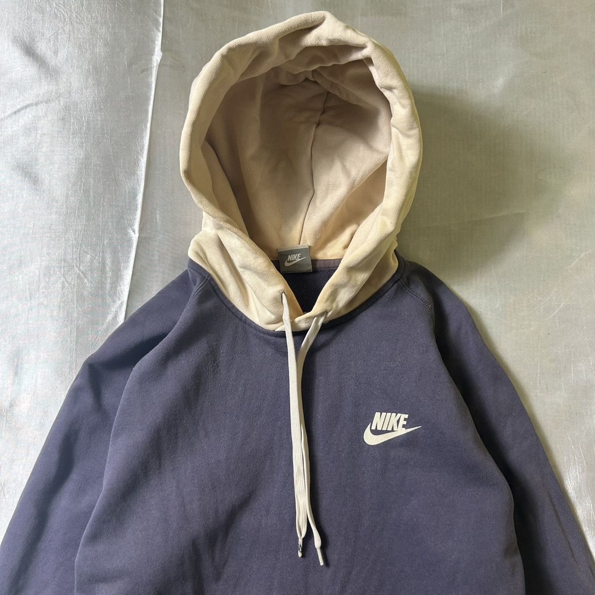 Nike Vintage Nike Swoosh Logo Hoodie Size L / US 10 / IT 46 - 2 Thumbnail
