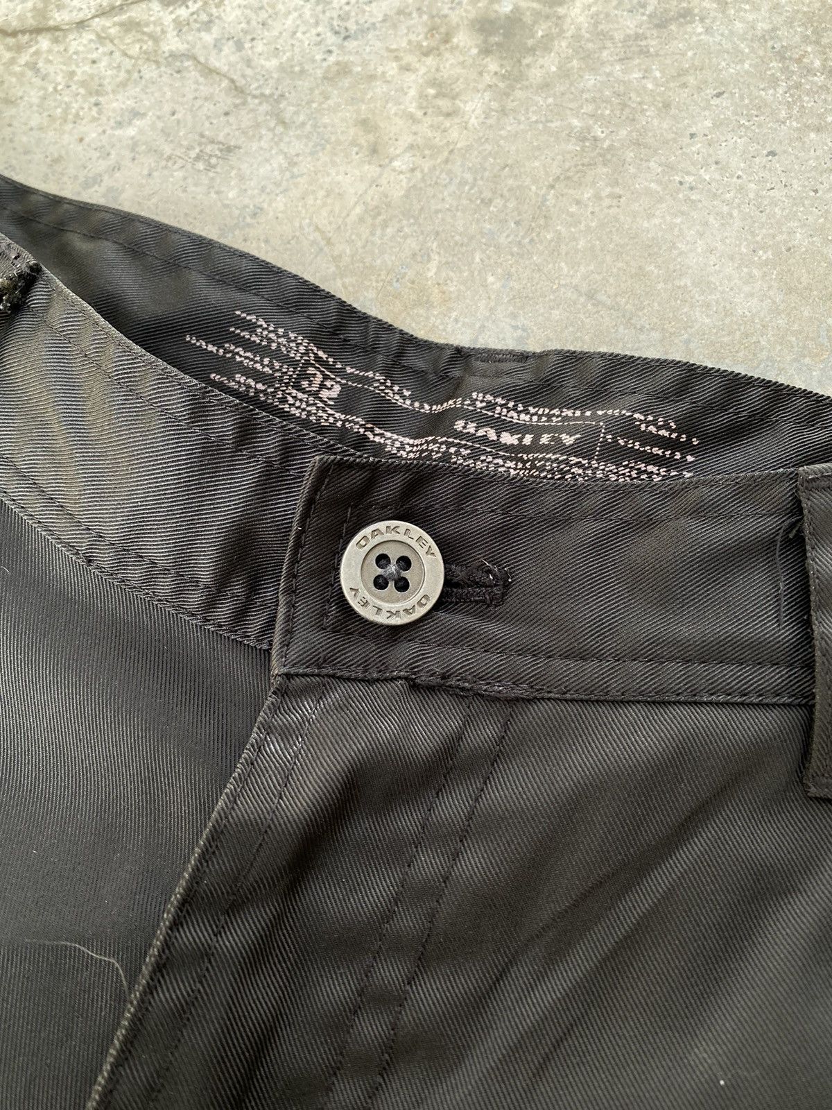 Oakley Vintage Oakley Small Logo Black Cargo Pants Size US 30 / EU 46 - 5 Thumbnail