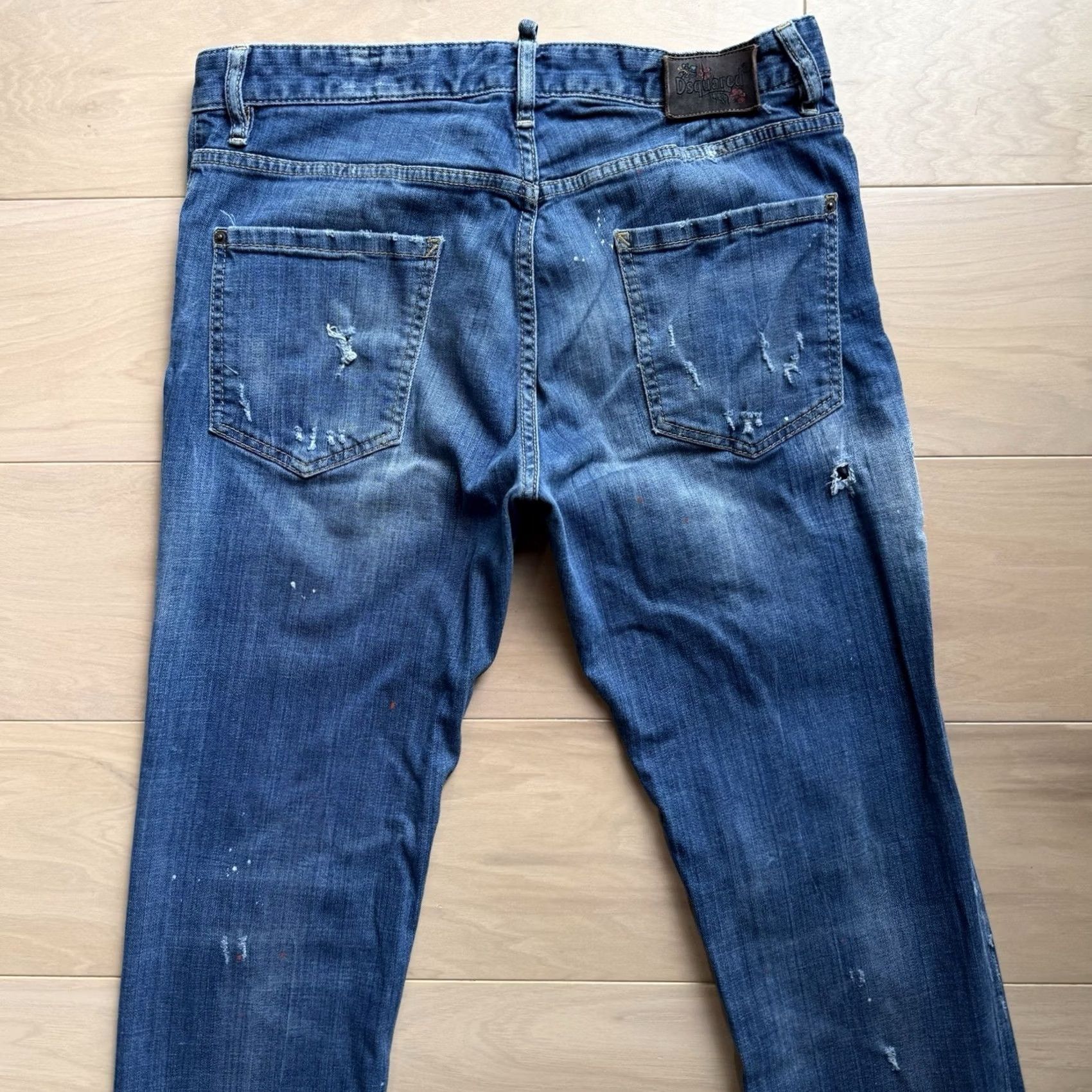 Dsquared2 Dsquared2 Jeans 33 Blue Distressed Button Fly Workwear Made in Italy New York Mens Jeans Slim 33 Distressed Denim Solid Medium Cotton Button Inseam 32 Size US 33 - 6 Thumbnail