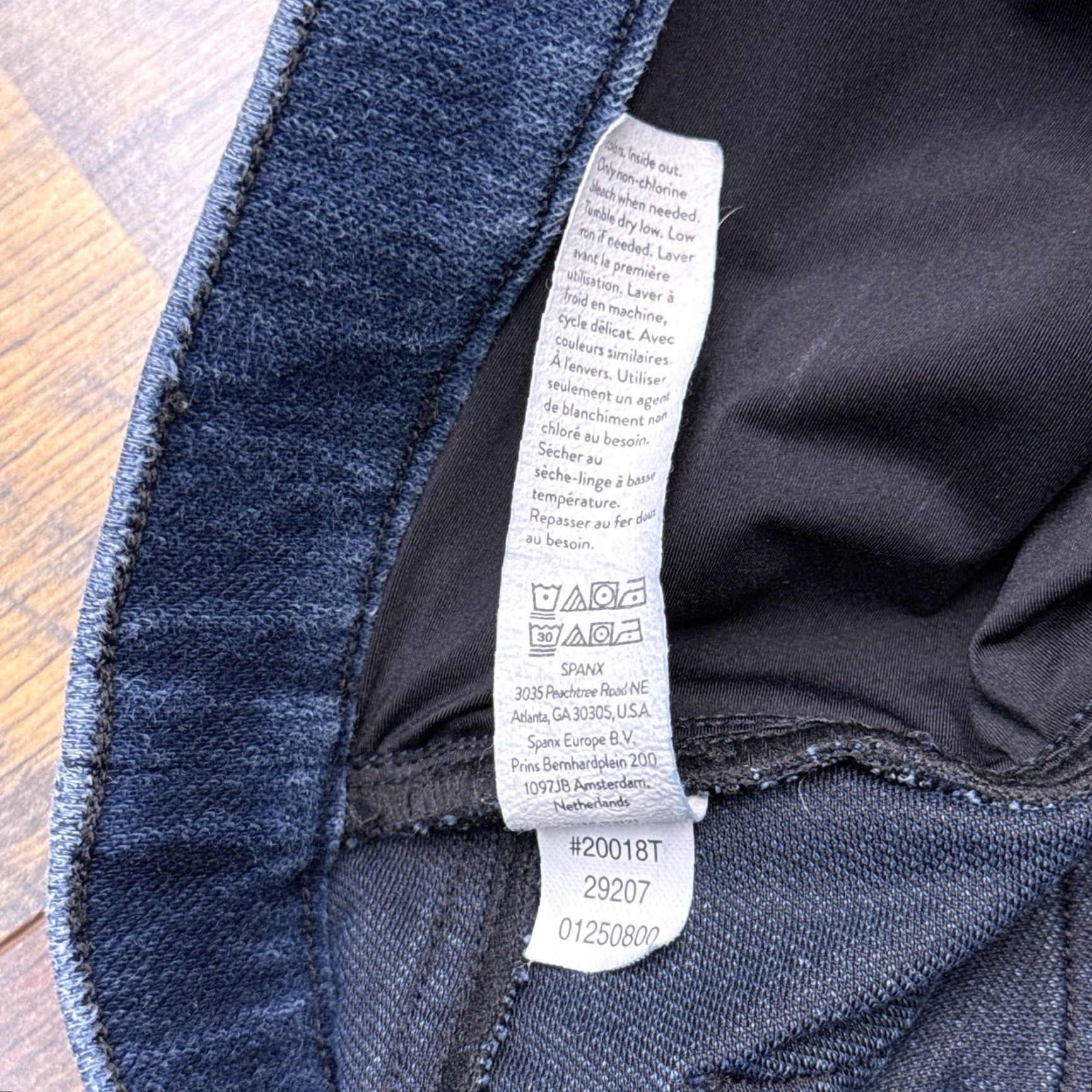 Spanx Spanx Jeanish Ankle Legging Womens M Blue Denim 20018t Stretch Modern Travel Casual Logo Cotton Blend Denim Leggings Size 32" / US 10 / IT 46 - 6 Thumbnail
