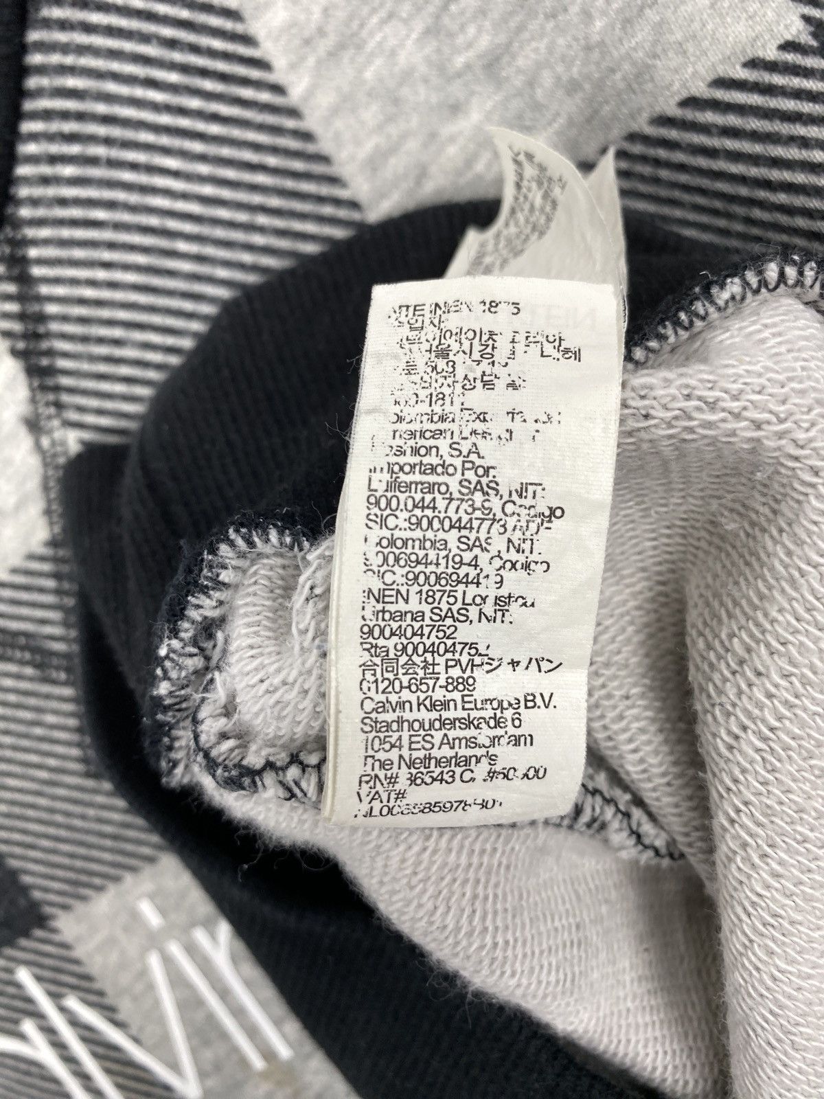 Calvin Klein Vintage Calvin Klein Crewneck Sweatshirts Size US M / EU 48-50 / 2 - 11 Thumbnail