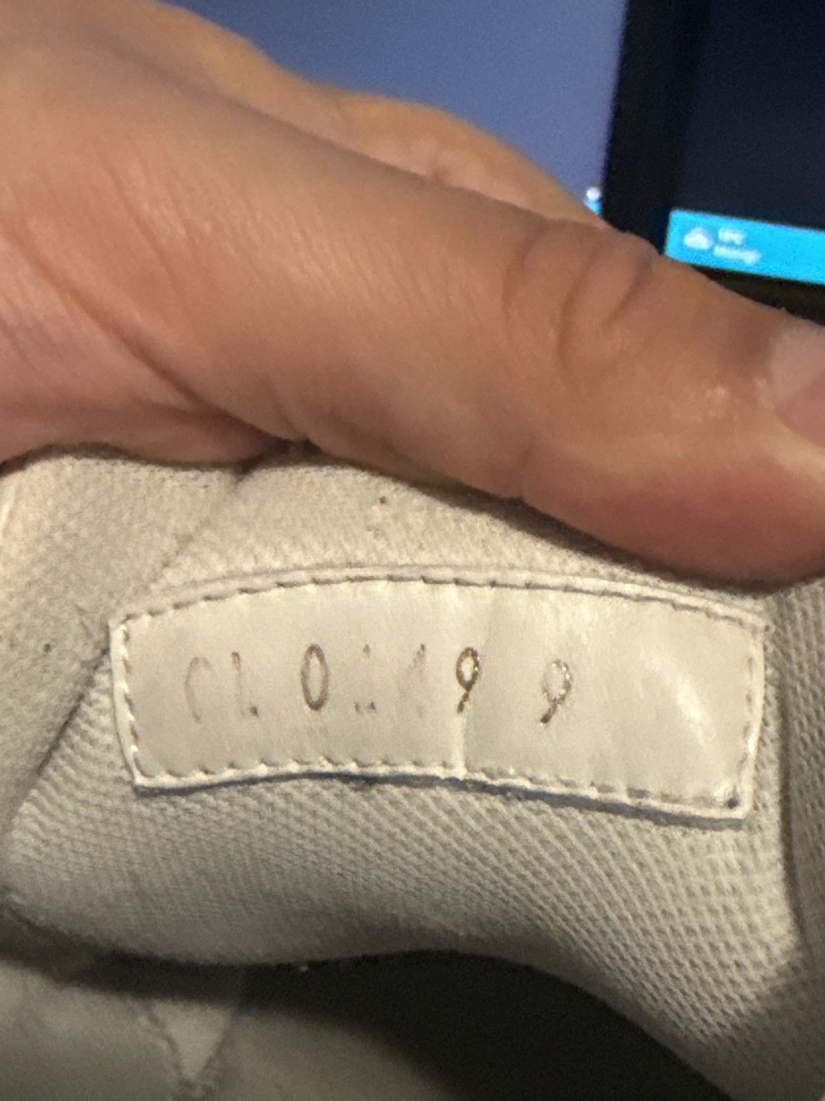 Louis Vuitton Louis Vuitton OG Trainer Gray/White/Orange LV9 Size US 9 / EU 42 - 9 Thumbnail