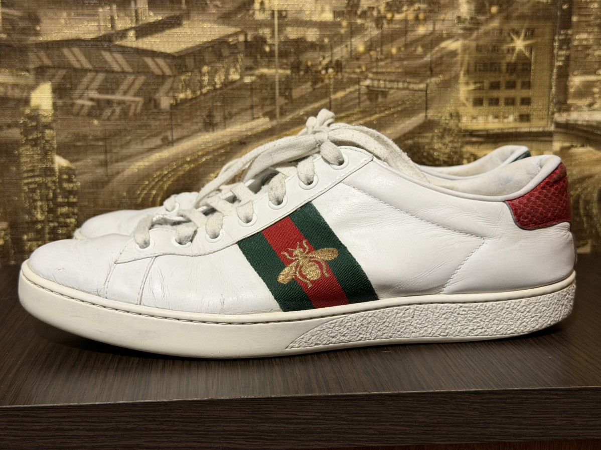 Gucci Gucci ACE Sneaker Embroidered Bees White Leather Gold Women Size US 8.5 / IT 38.5 - 10 Thumbnail
