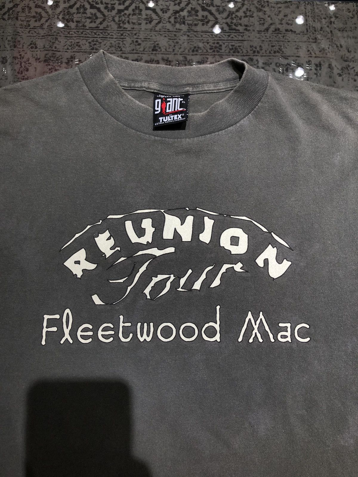 Band Tees Vintage 90s Fleetwood Mac Reunion Tour T-Shirt Size US XL / EU 56 / 4 - 3 Thumbnail