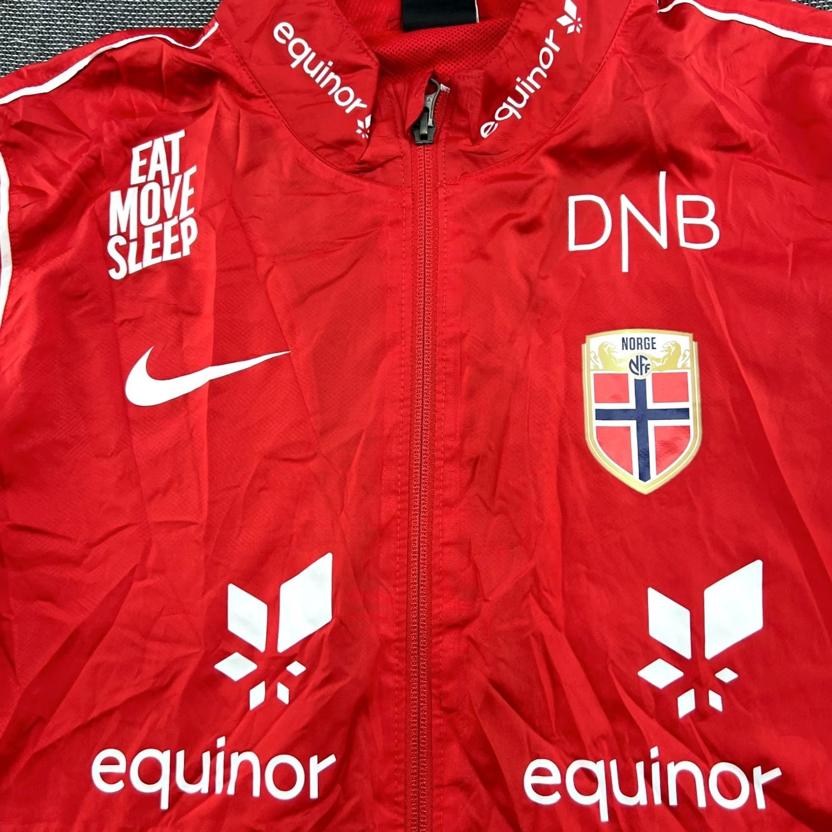 Nike Nike Windbreaker Jacket Mens M Red Football Player Issue track jacket Full Zip Quick Dry 2020 2021 Norway Size US M / EU 48-50 / 2 - 6 Thumbnail