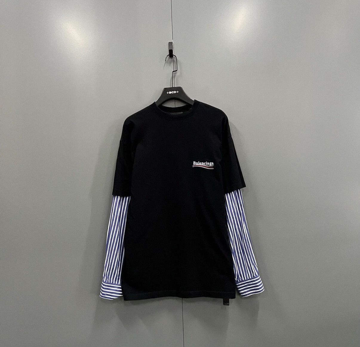 Balenciaga Black Long Sleeve Shirt with Striped Sleeves Size US S / EU 44-46 / 1 - 1 Thumbnail