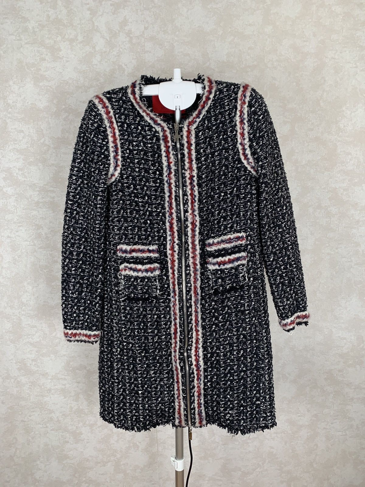 Moncler Moncler Gamme Rouge Tweed Coat like Chanel Size XS / US 0-2 / IT 36-38 - 1 Thumbnail