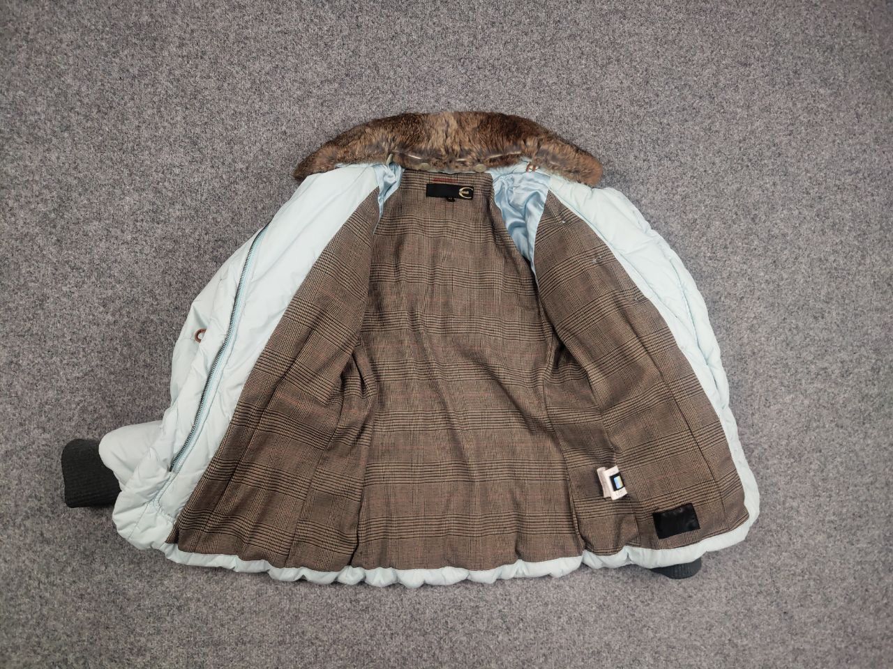Just Cavalli Roberto Just Cavalli Vtg 90's Asymmetric Zip Fur Down Jacket Size M / US 6-8 / IT 42-44 - 14 Thumbnail