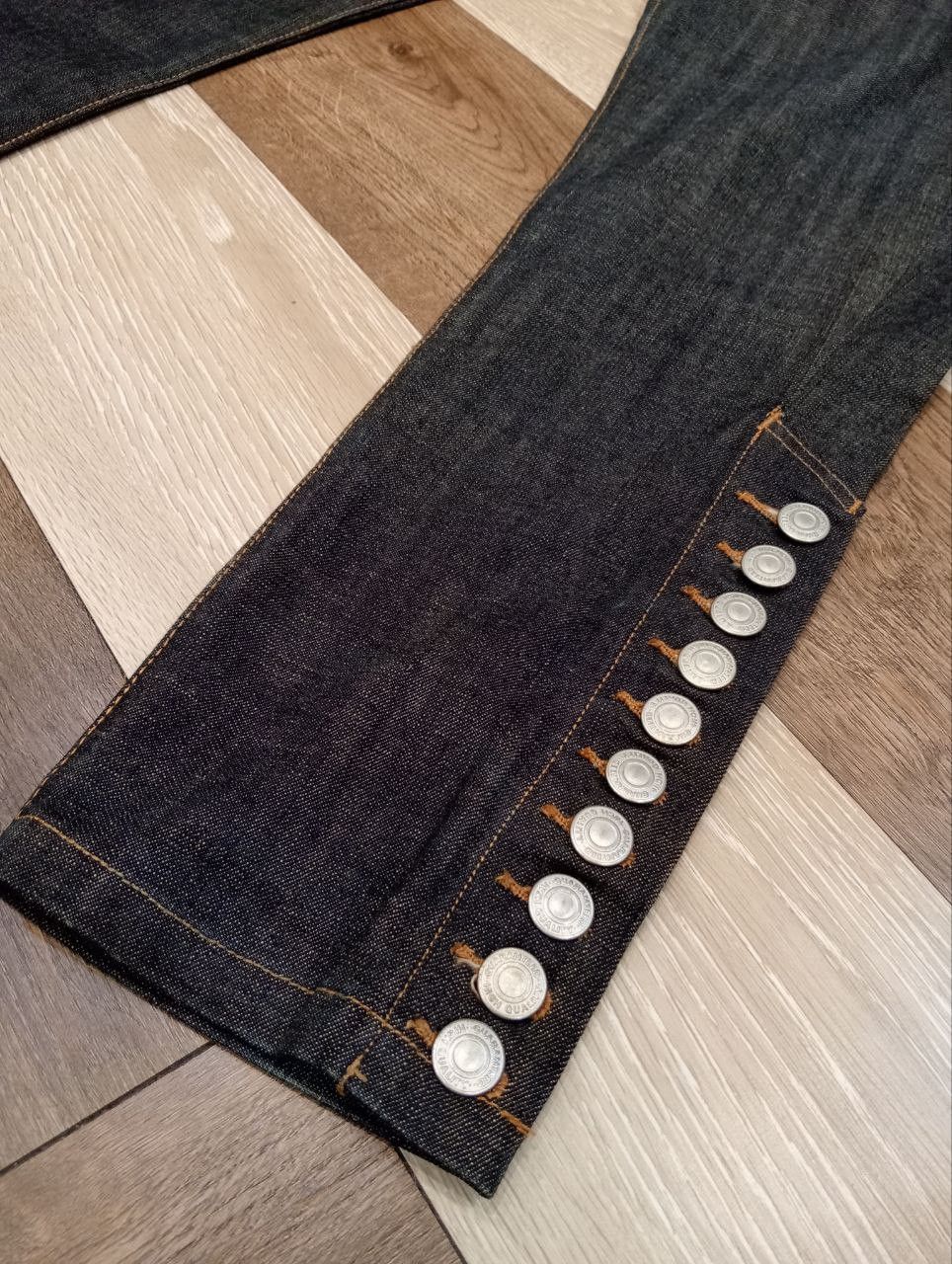 CABANE de ZUCCa CABANE DE ZUCCA ANKLE BUTTON JEANS DESIGNED BY ISSEY MIYAKE Size US 31 - 10 Thumbnail